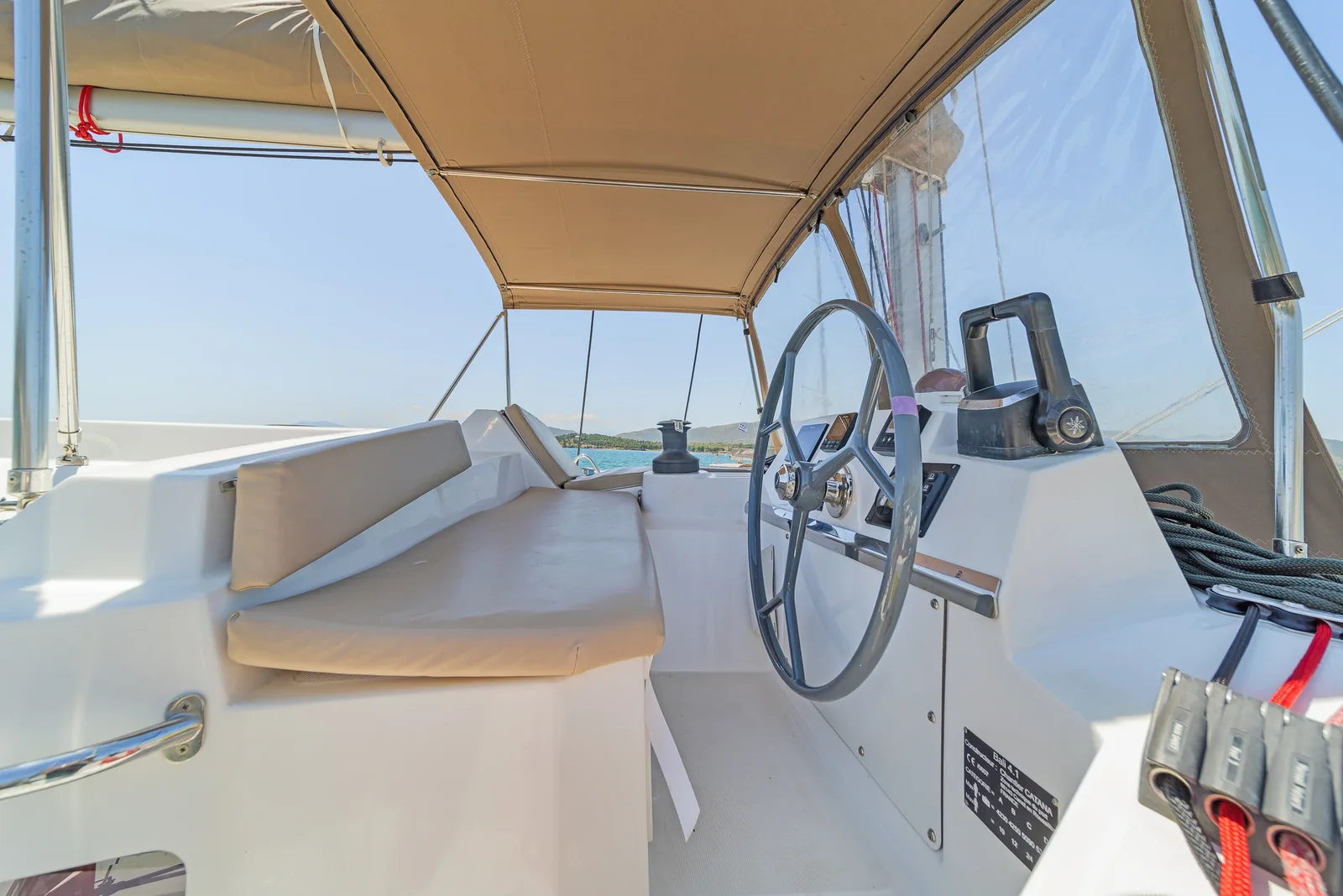 Yacht CATANA Bali 4.1 - Neusis - Foto 1
