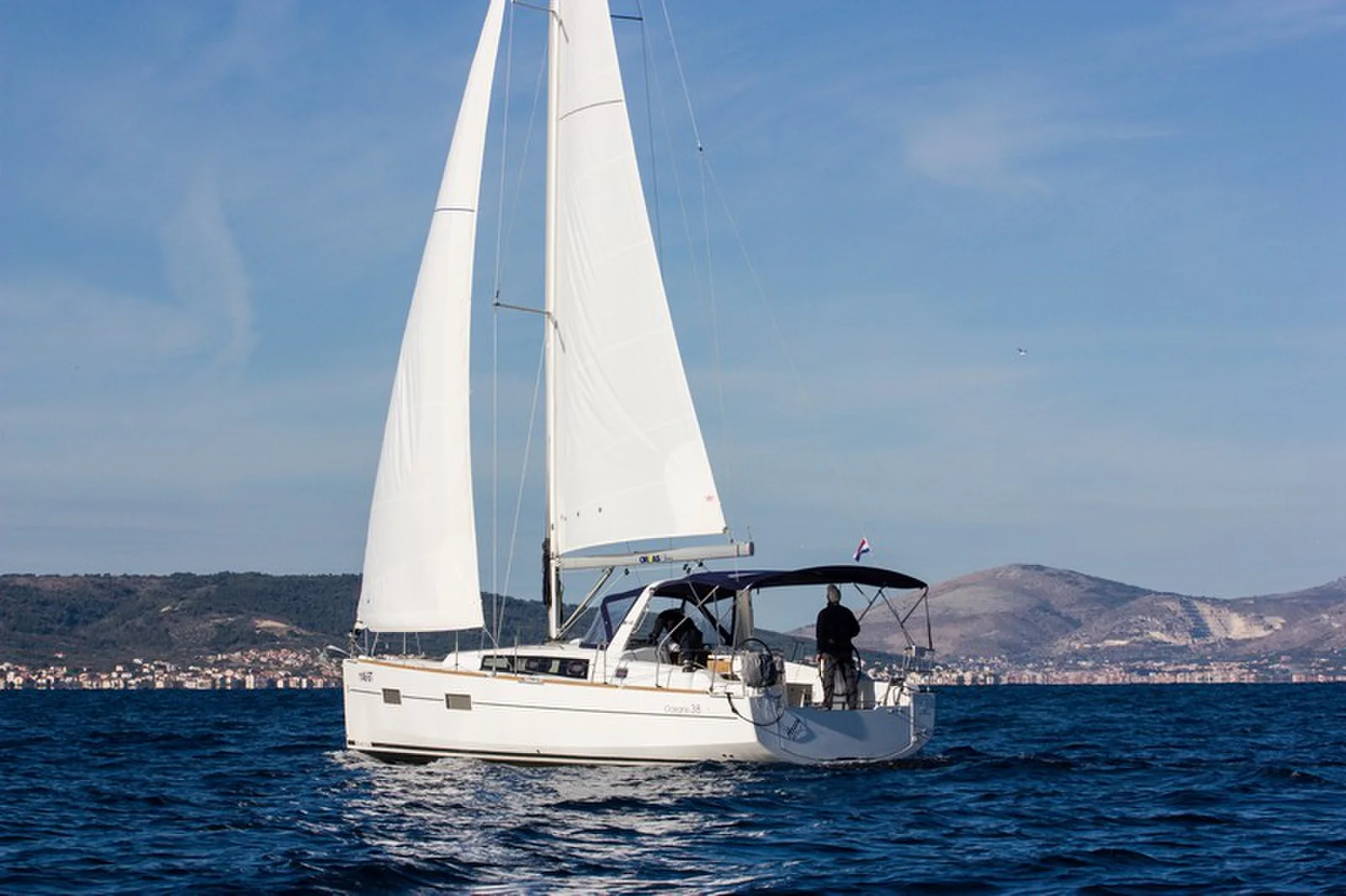 Yacht BENETEAU Oceanis 38 - Arsen - Foto 1