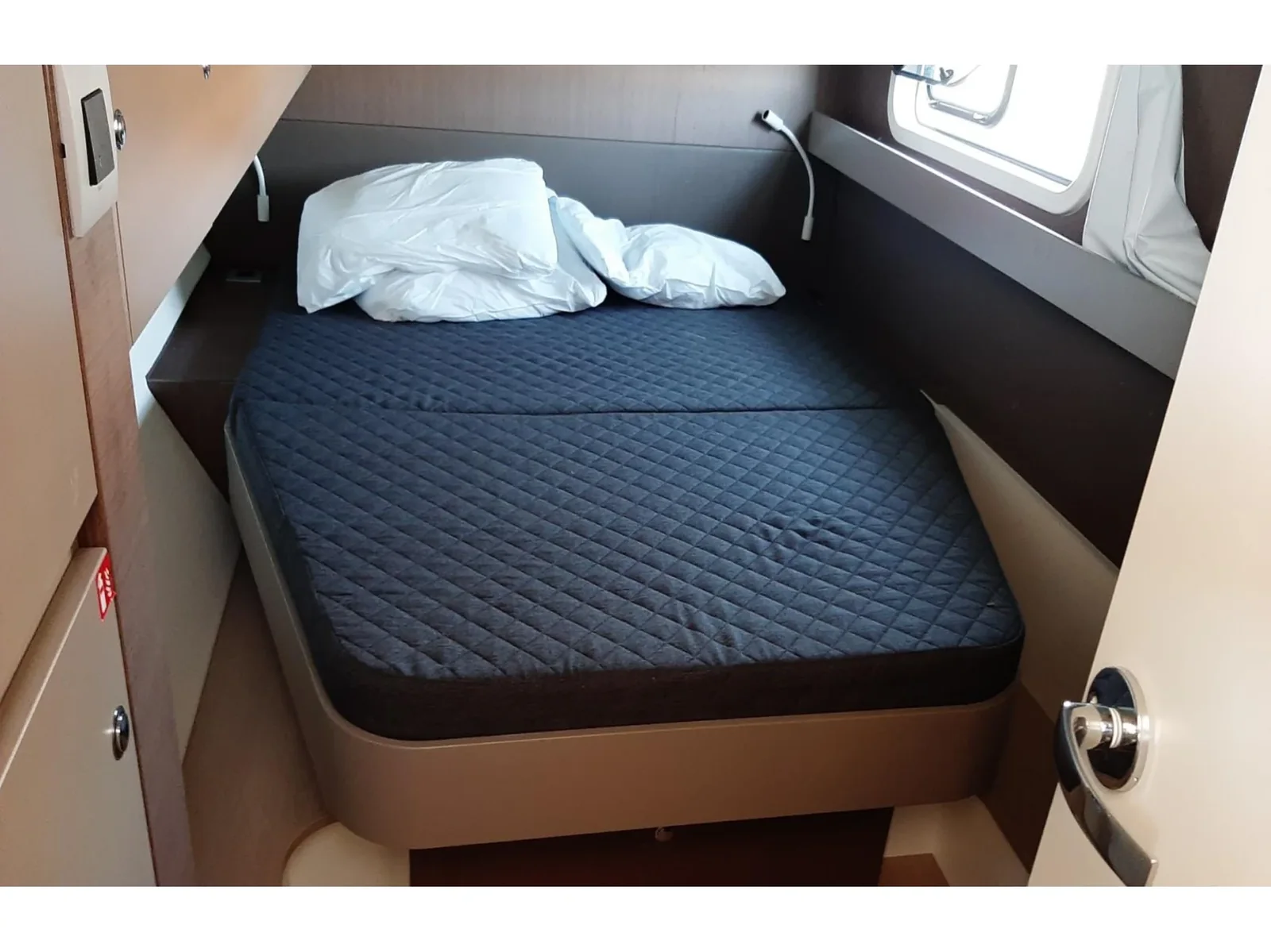 Yacht CATANA Bali Catspace - Inseame