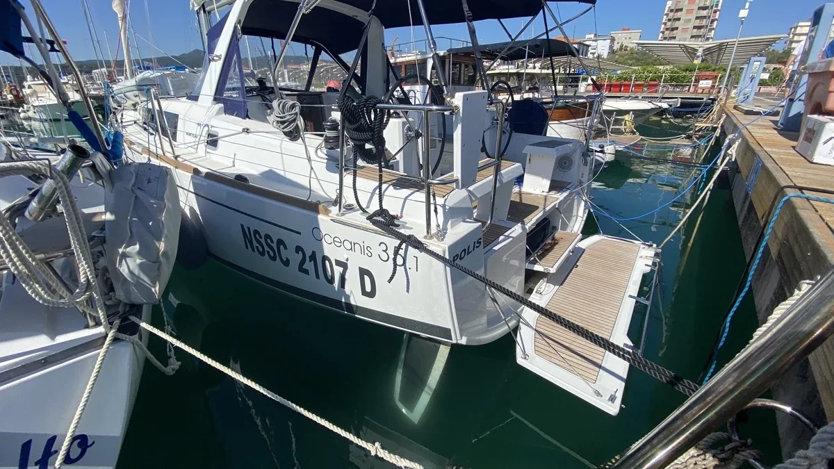 Yacht BENETEAU Oceanis 35.1 - Polis - Foto 1