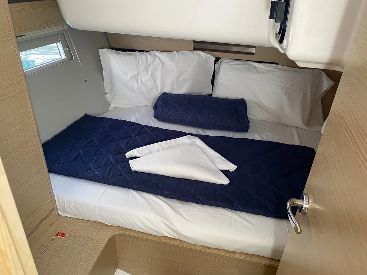 Yacht DUFOUR 390 Grand Large - Musica - Foto 1