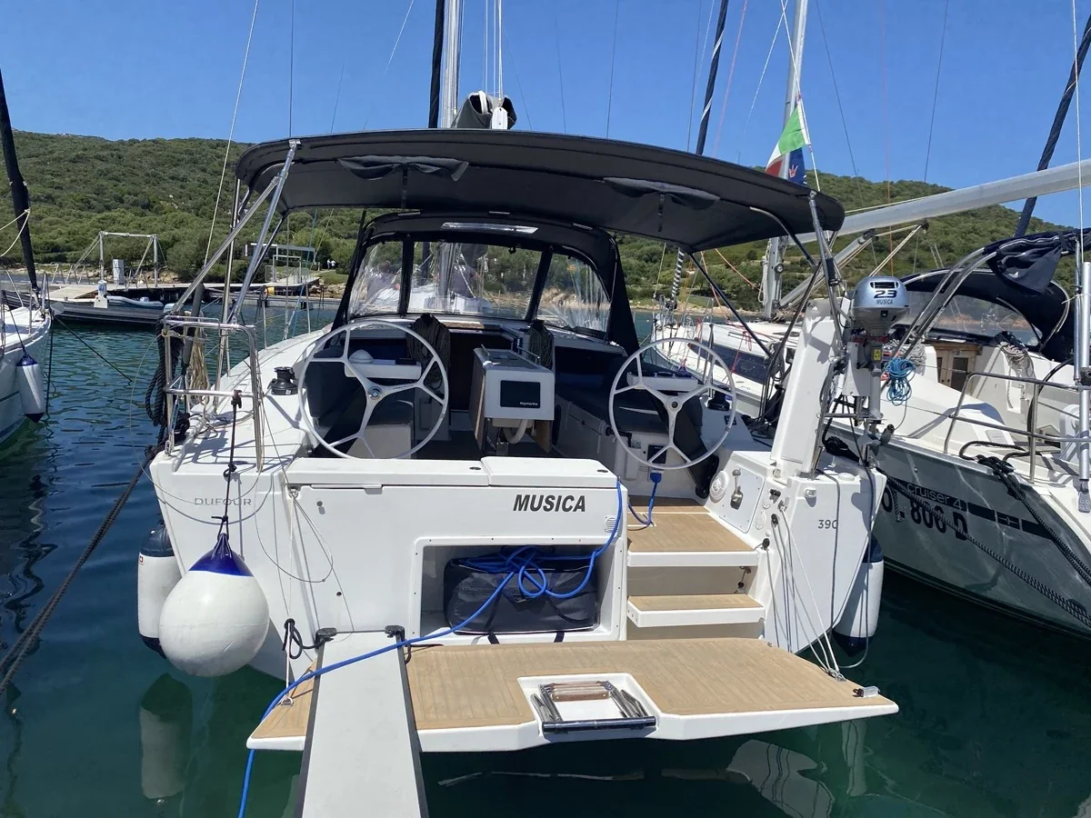 Yacht DUFOUR 390 Grand Large - Musica - Foto 1