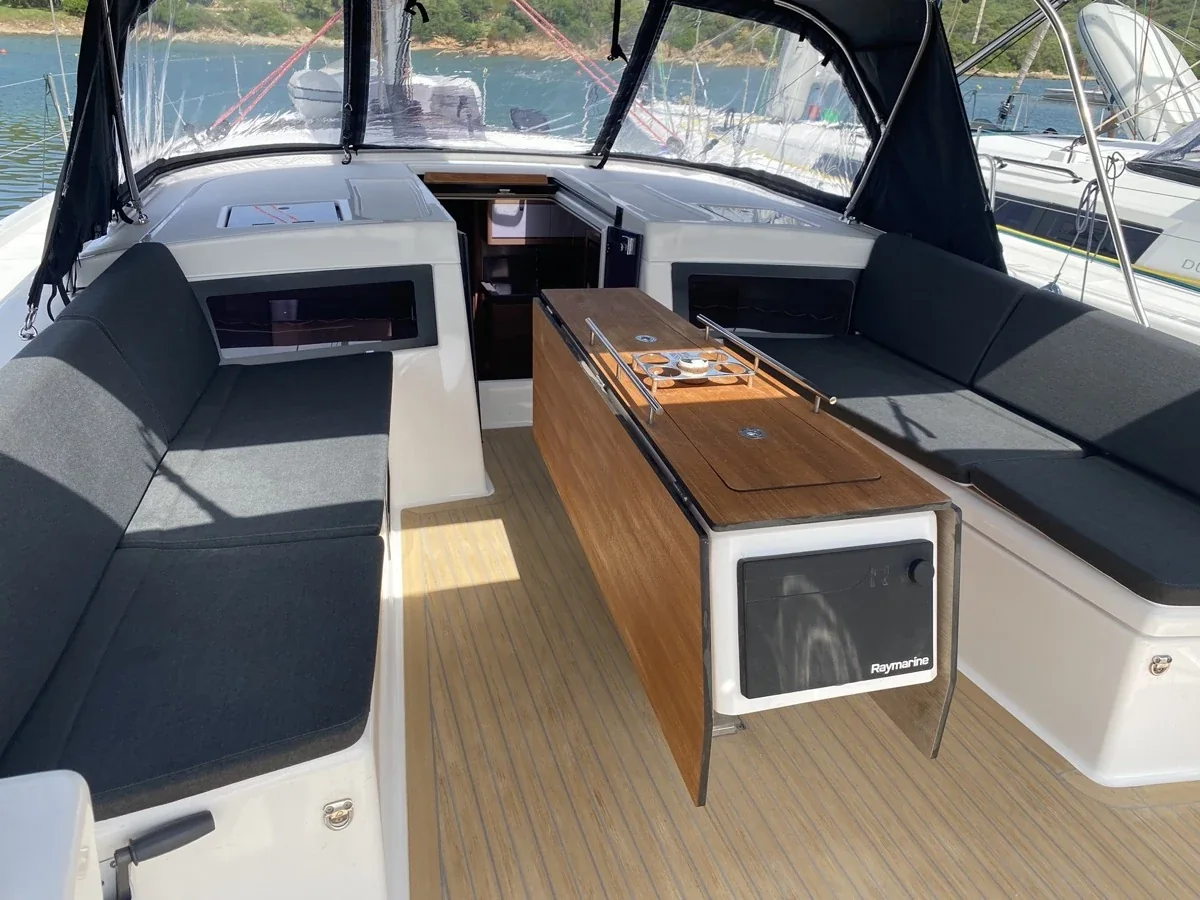 Yacht DUFOUR 470 - Virgo - Foto 1
