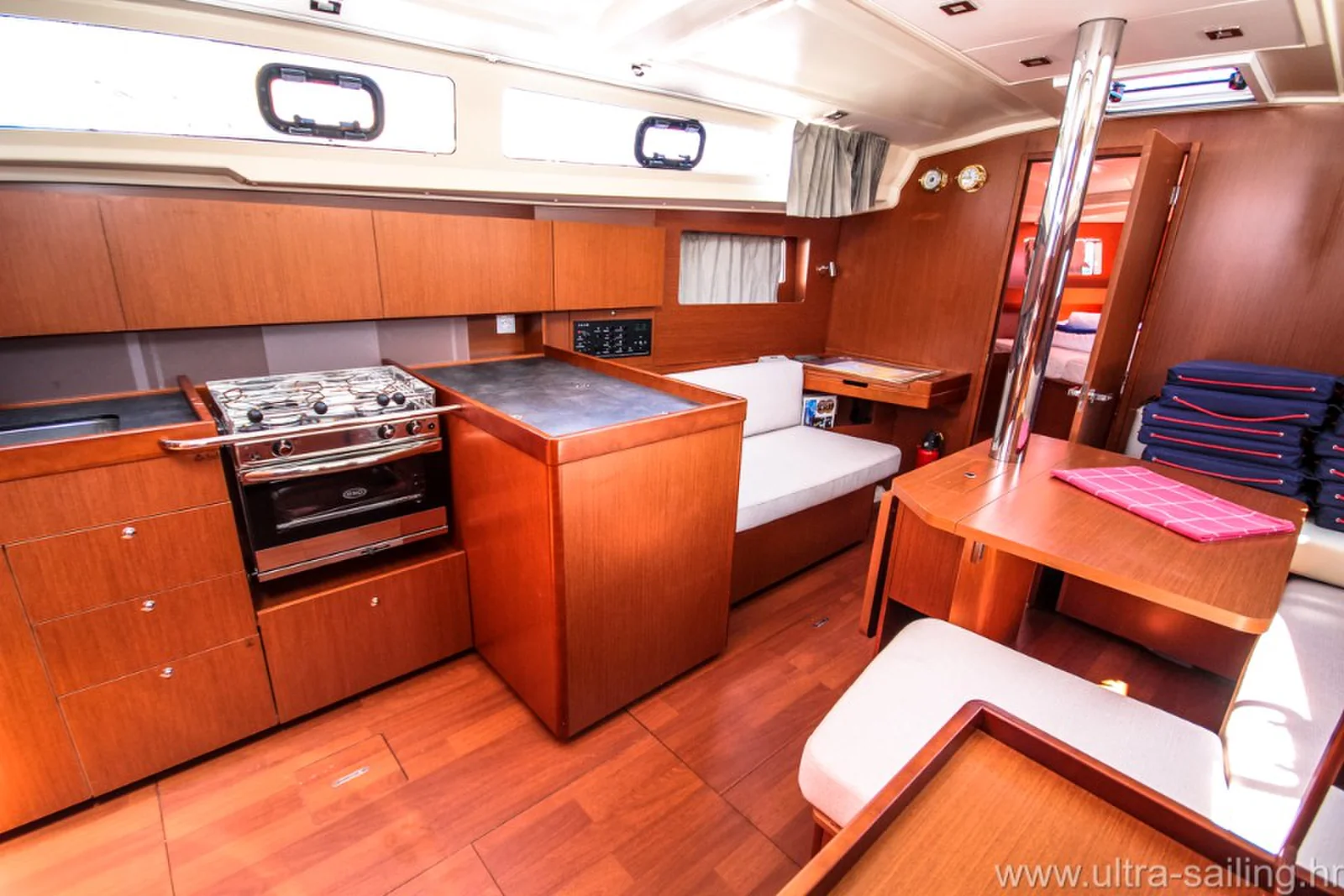 Yacht BENETEAU Oceanis 41.1 - Porterusa - Foto 1