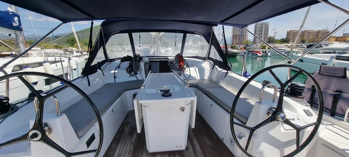 Yacht BENETEAU Oceanis 40.1 - Aries - Foto 1
