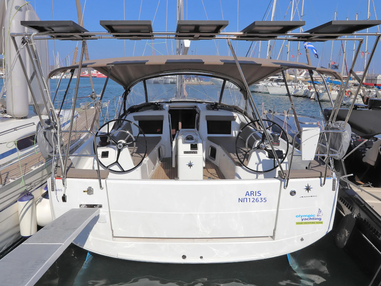 Yacht JEANNEAU Sun Odyssey 410 - Aris