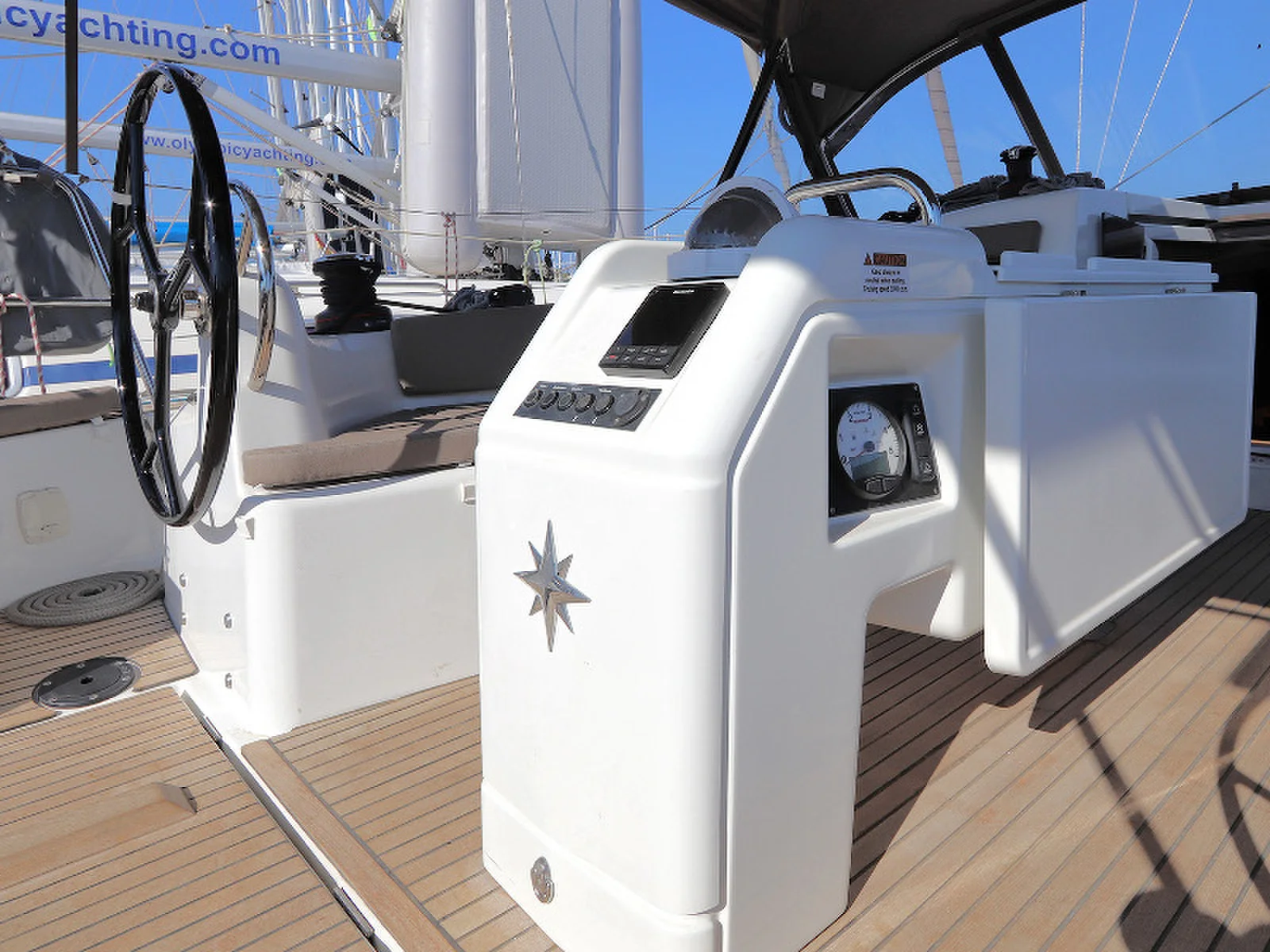 Yacht JEANNEAU Sun Odyssey 410 - Aris - Foto 1