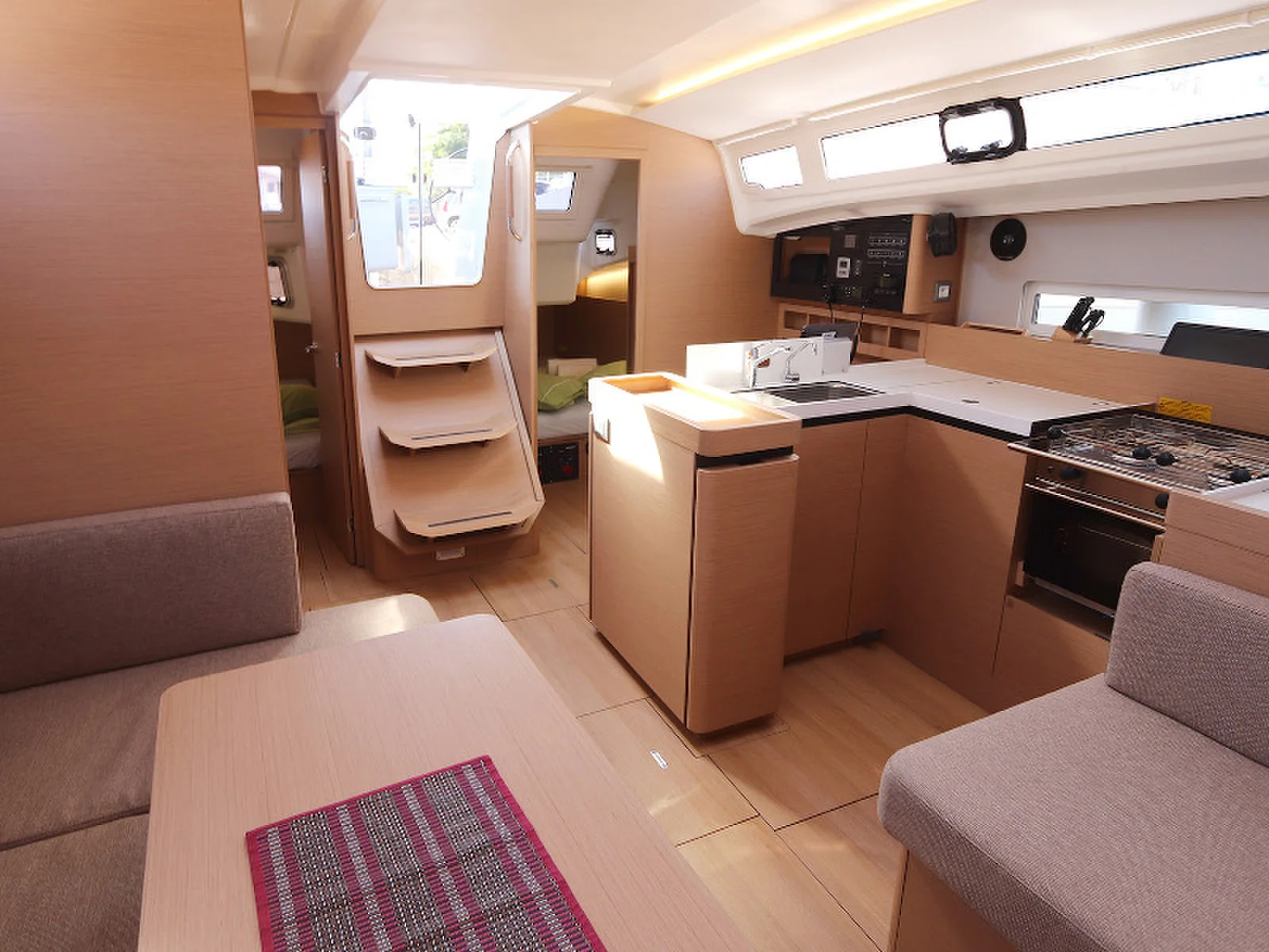 Yacht JEANNEAU Sun Odyssey 410 - Aris - Foto 1