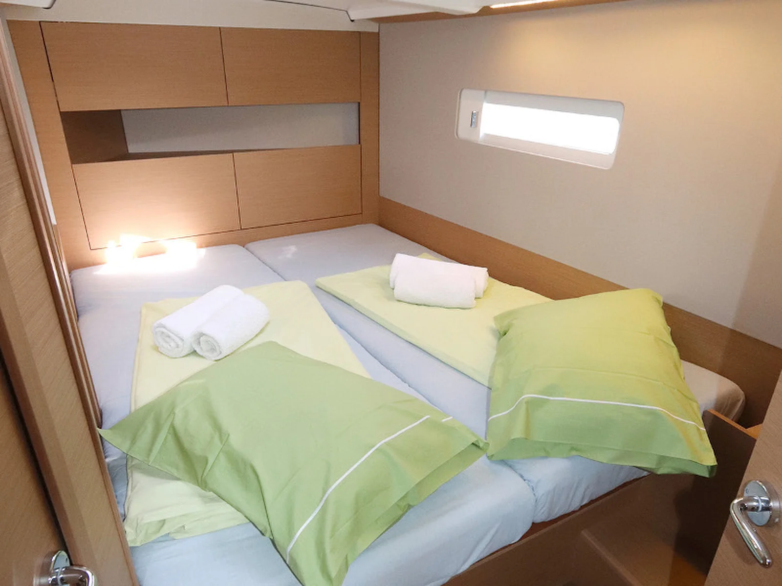 Yacht JEANNEAU Sun Odyssey 410 - Aris - Foto 1