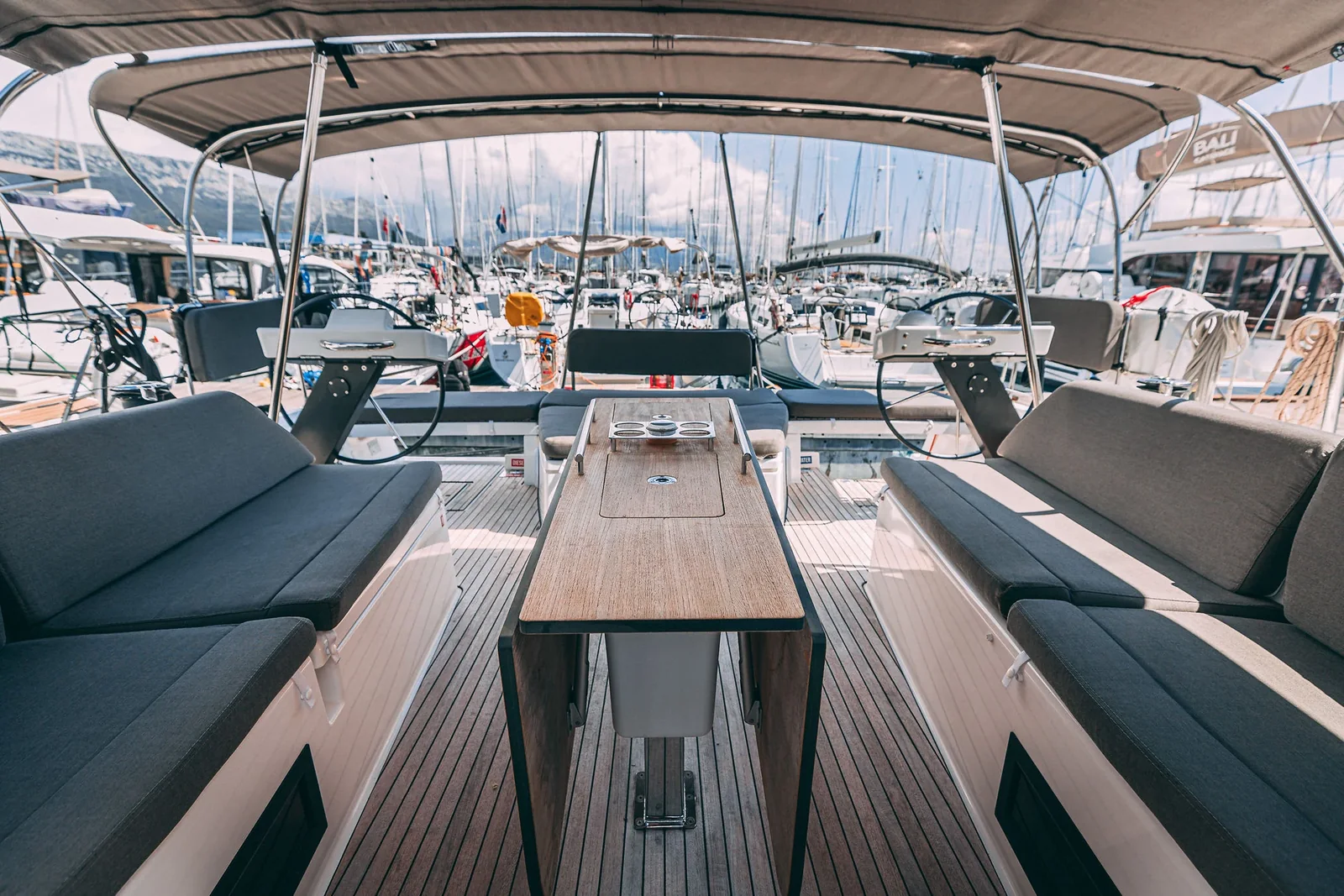 Yacht DUFOUR 470 - Balu - Foto 1