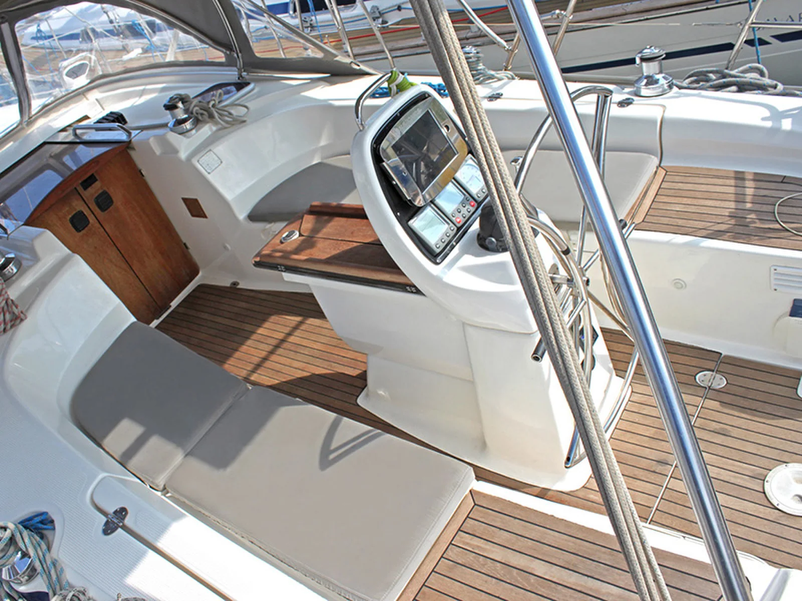 Yacht BAVARIA 38 Cruiser - Aristoteles - Foto 1