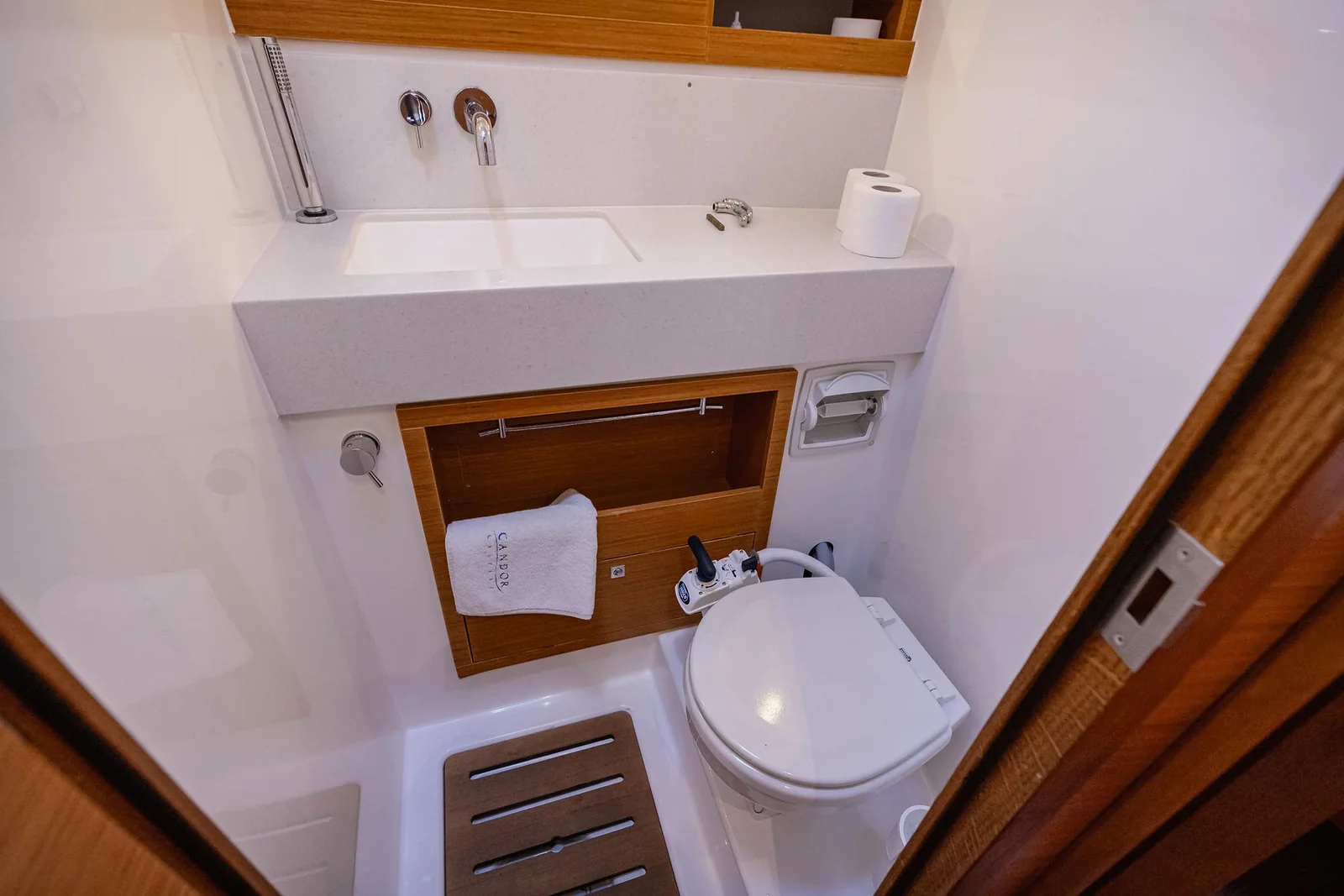 Yacht DUFOUR 470 - Balu - Foto 1