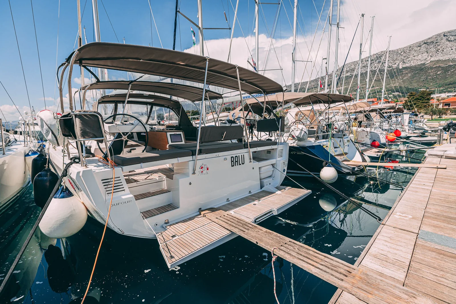 Yacht DUFOUR 470 - Balu - Foto 1