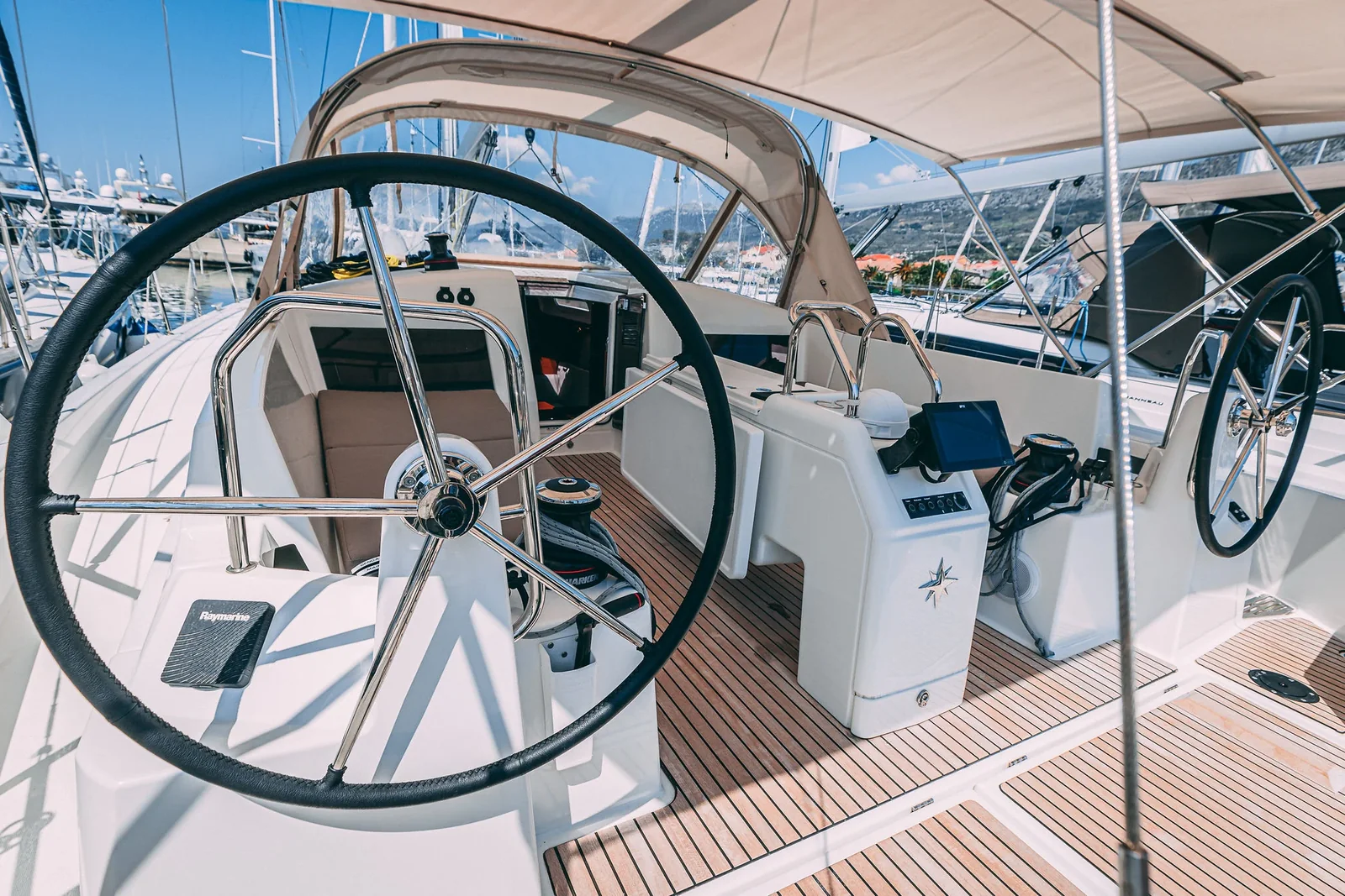 Yacht JEANNEAU Sun Odyssey 440 - Mikkamakka - Foto 1
