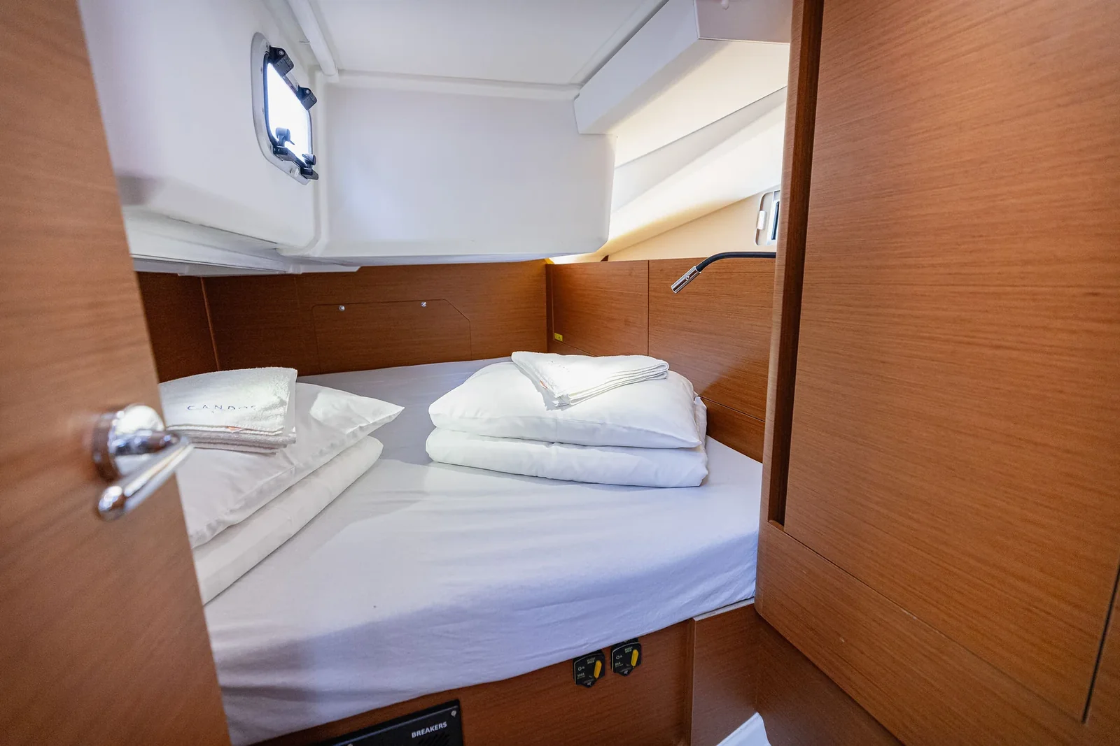 Yacht JEANNEAU Sun Odyssey 440 - Mikkamakka - Foto 1