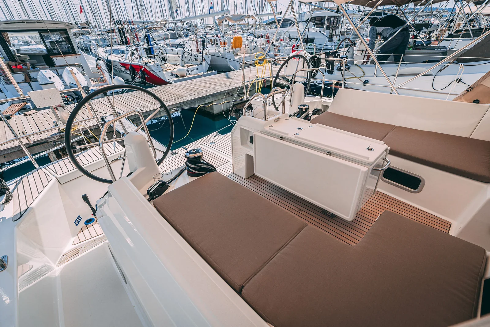 Yacht JEANNEAU Sun Odyssey 440 - Mikkamakka - Foto 1