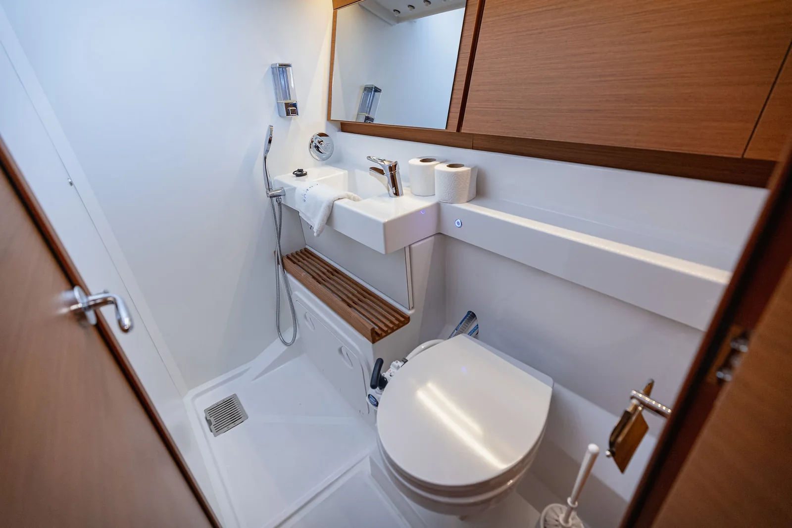 Yacht JEANNEAU Sun Odyssey 440 - Mikkamakka - Foto 1