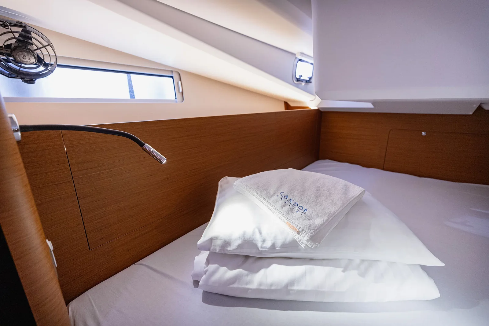 Yacht JEANNEAU Sun Odyssey 440 - Mikkamakka - Foto 1