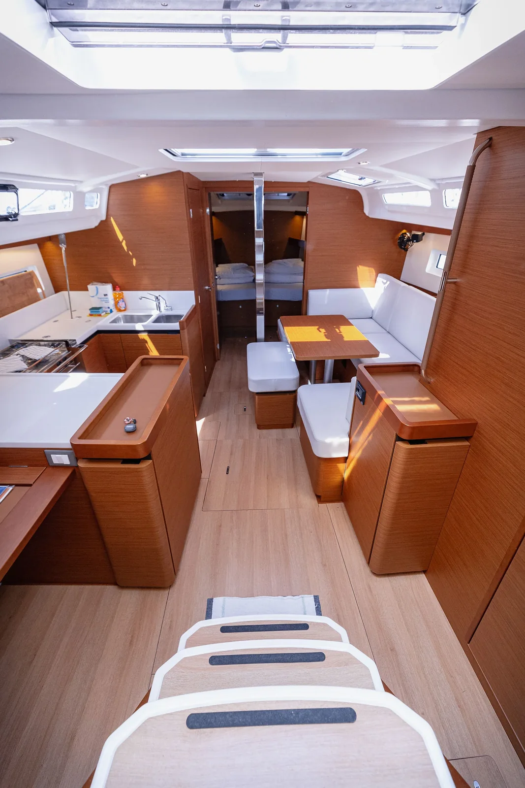 Yacht JEANNEAU Sun Odyssey 440 - Mikkamakka - Foto 1