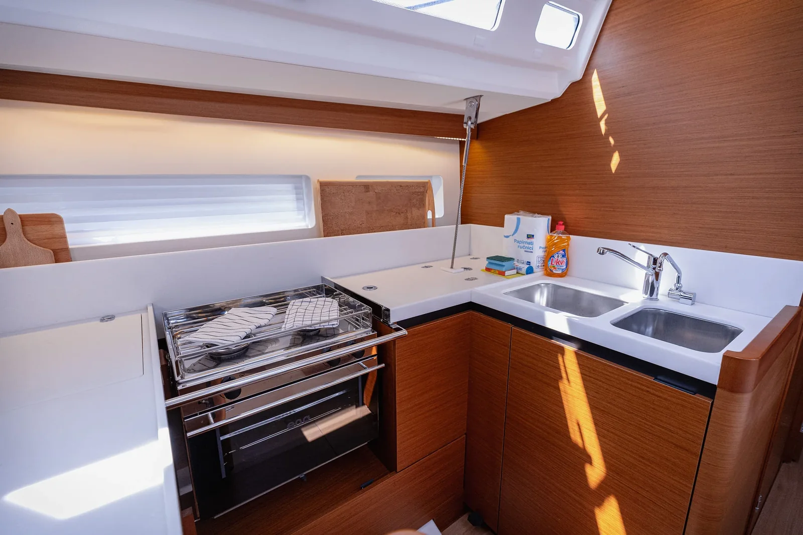 Yacht JEANNEAU Sun Odyssey 440 - Mikkamakka - Foto 1