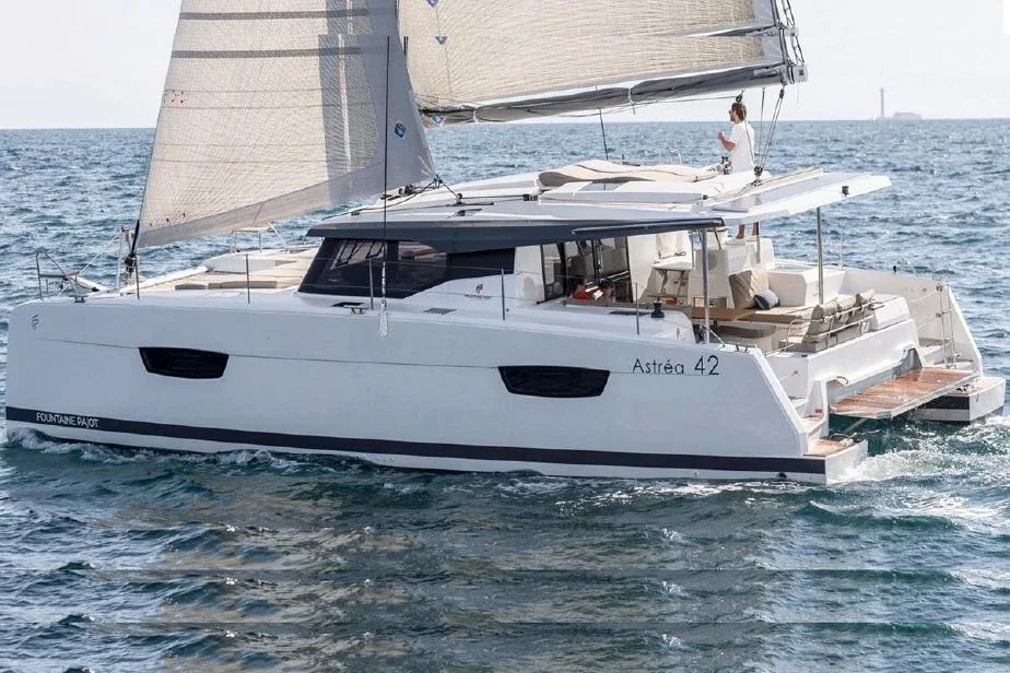 Yacht FOUNTAINE PAJOT Astrea 42 - Roxy II