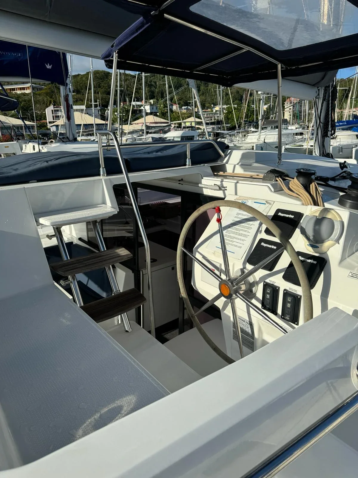 Yacht FOUNTAINE PAJOT Astrea 42 - Roxy II - Foto 10