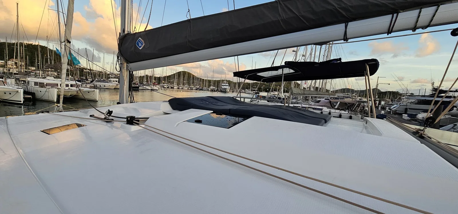 Yacht FOUNTAINE PAJOT Astrea 42 - Roxy II - Foto 14