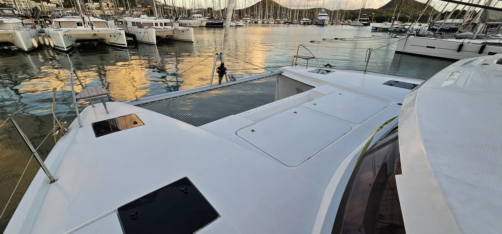 Yacht FOUNTAINE PAJOT Astrea 42 - Roxy II - Foto 15