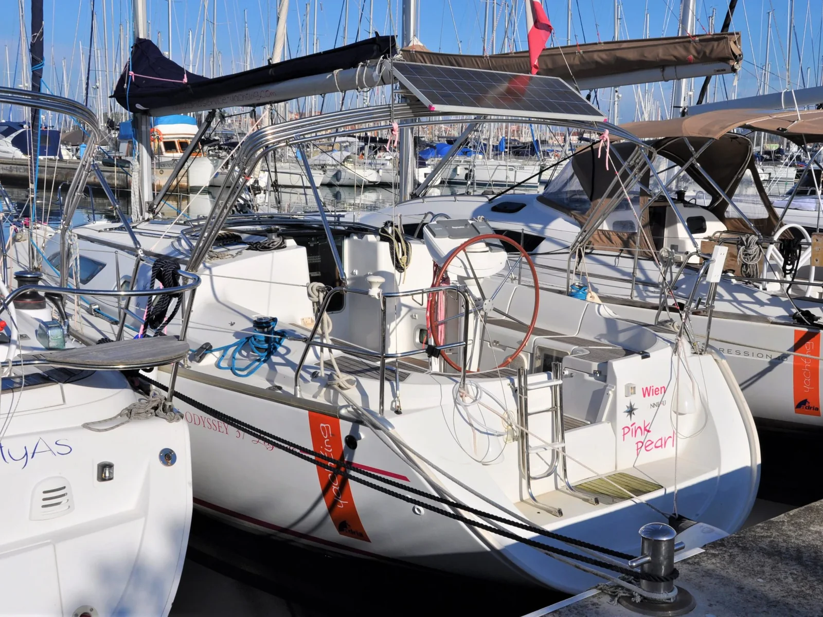 Yacht JEANNEAU Sun Odyssey 37 - Pink Pearl - Foto 1