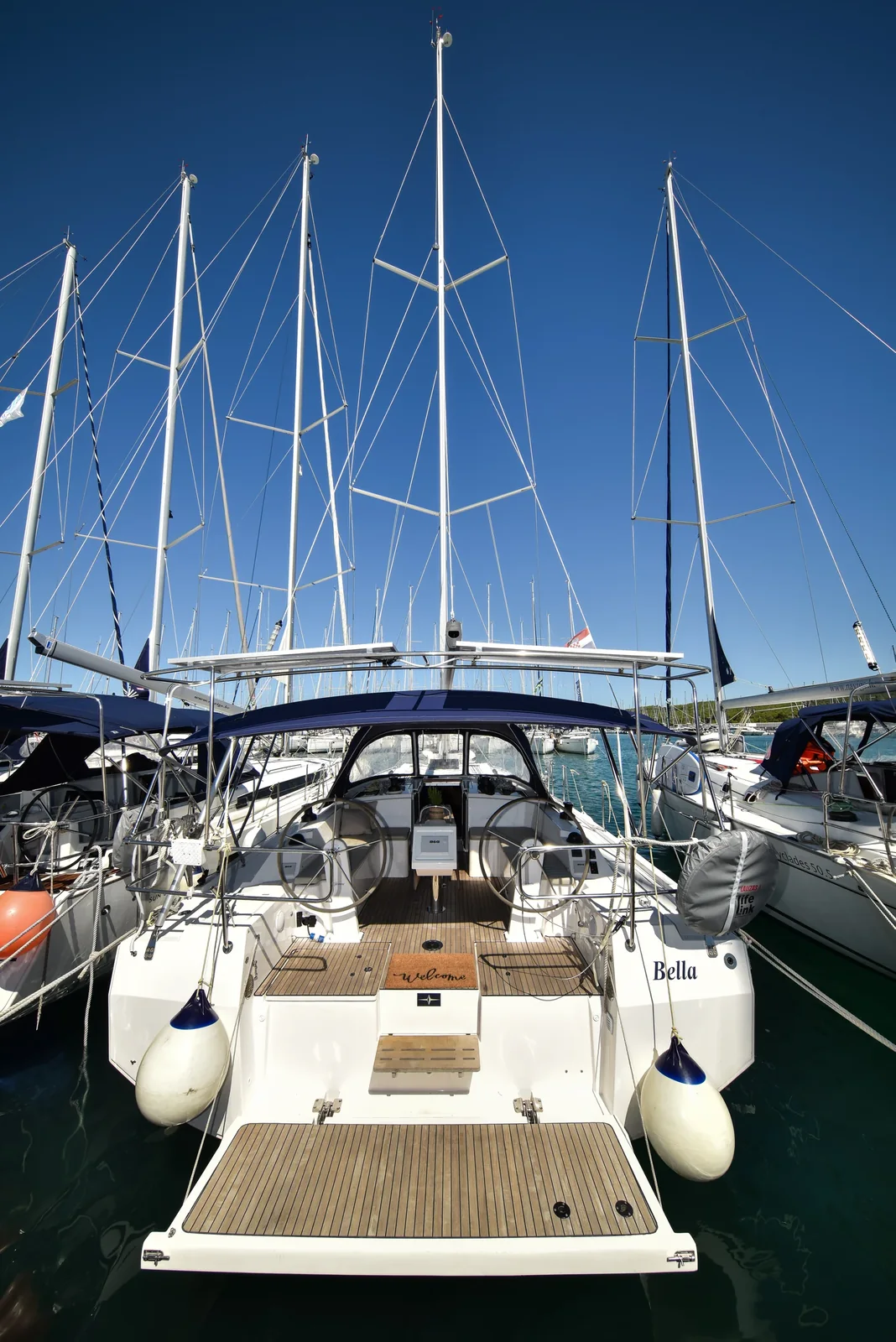 Yacht BAVARIA C42 - Bella - Foto 1