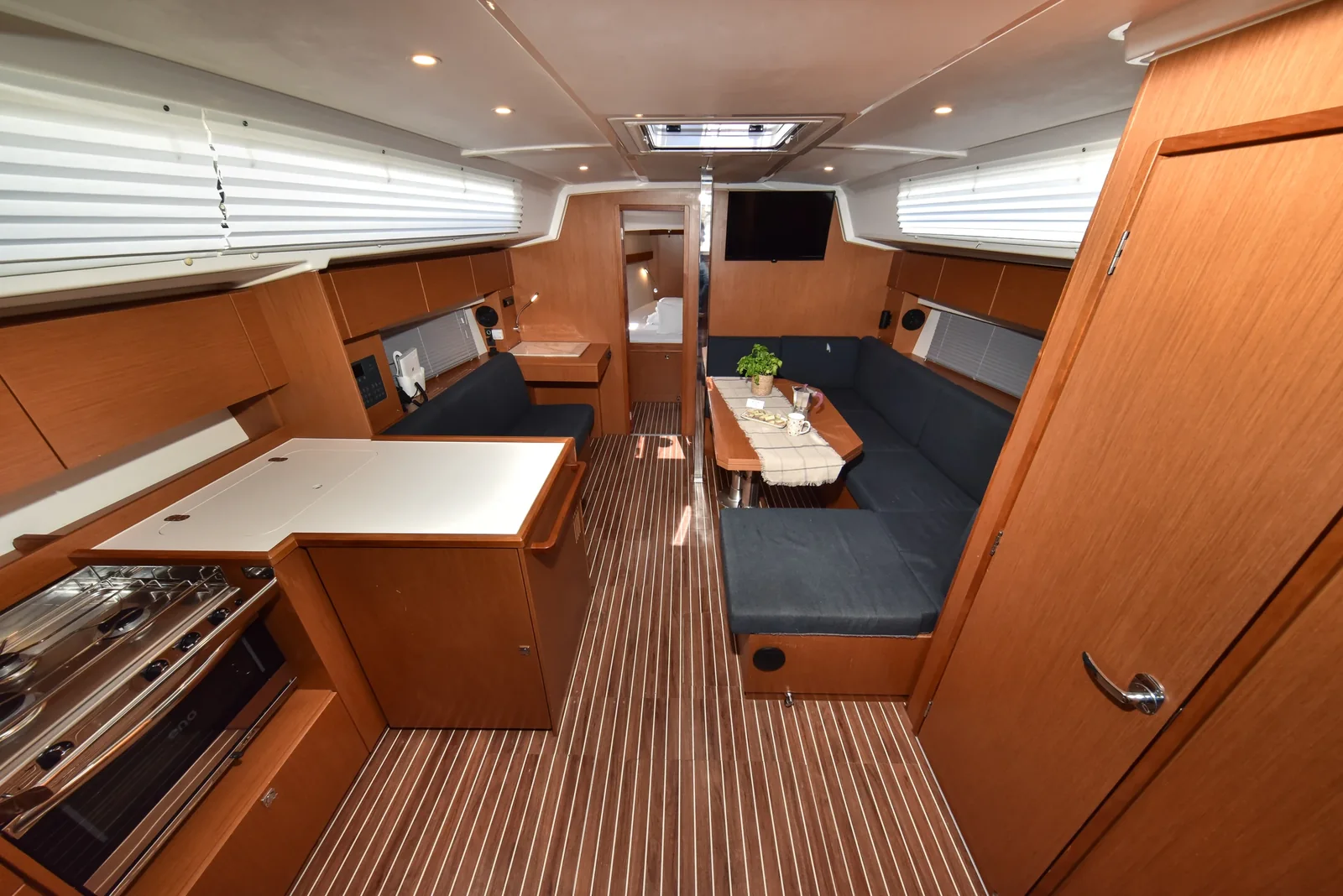 Yacht BAVARIA C42 - Bella - Foto 1