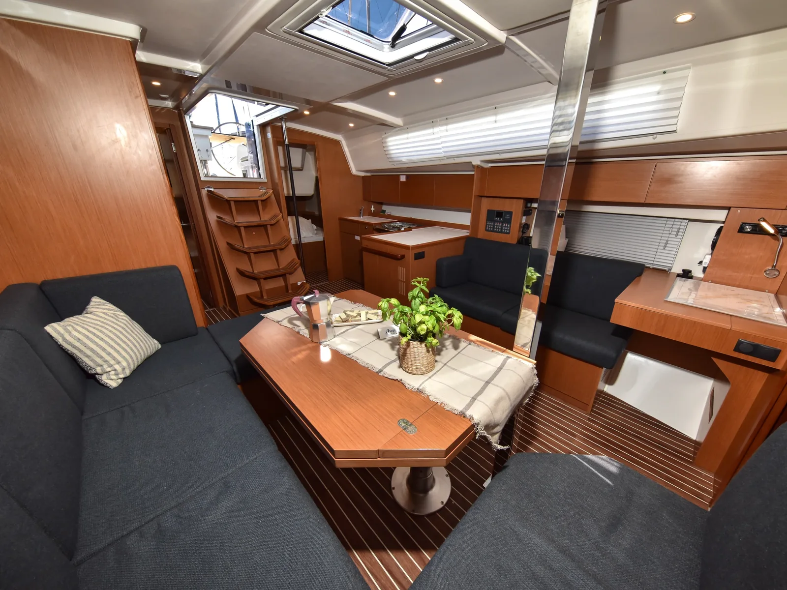 Yacht BAVARIA C42 - Bella - Foto 1