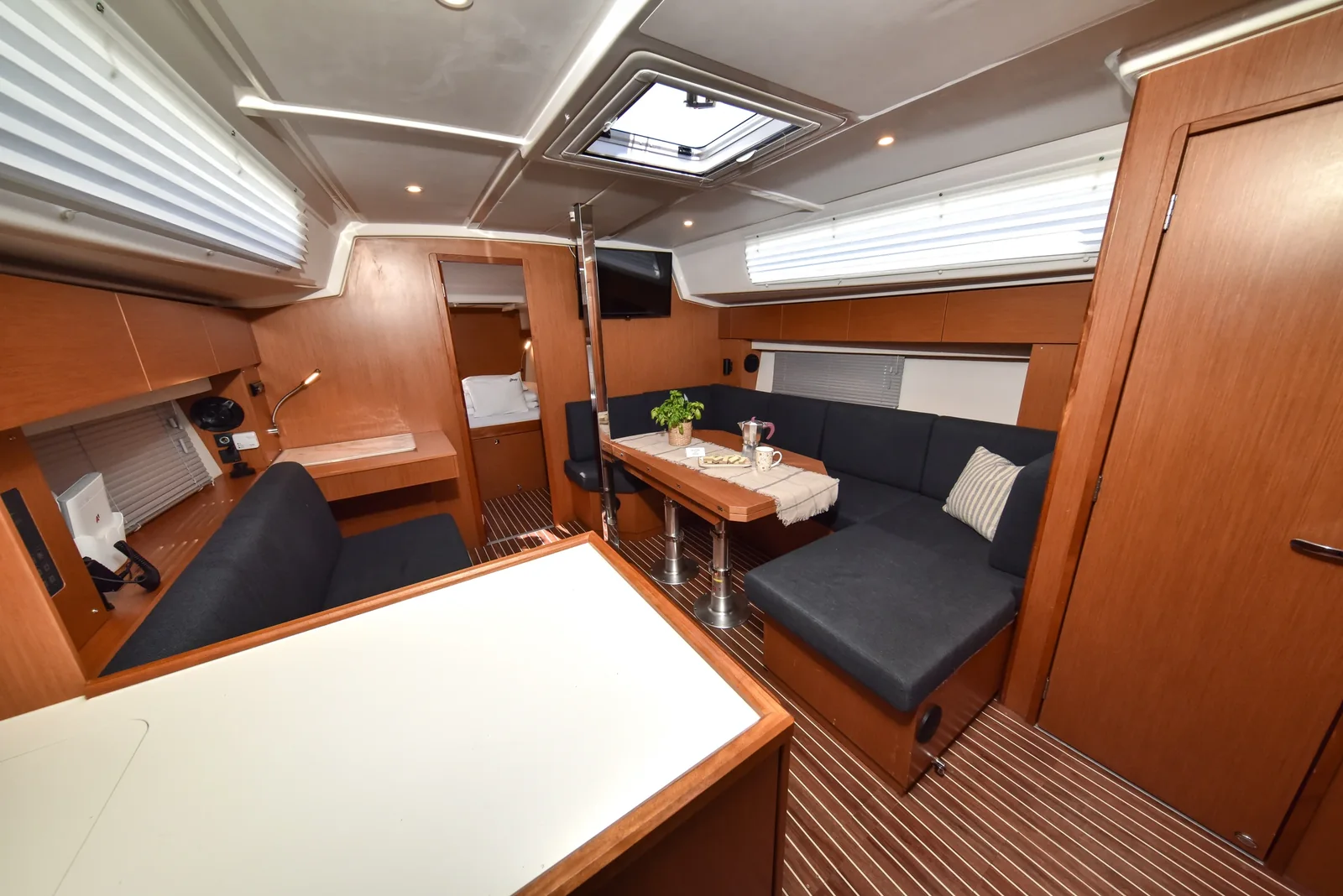 Yacht BAVARIA C42 - Bella - Foto 1