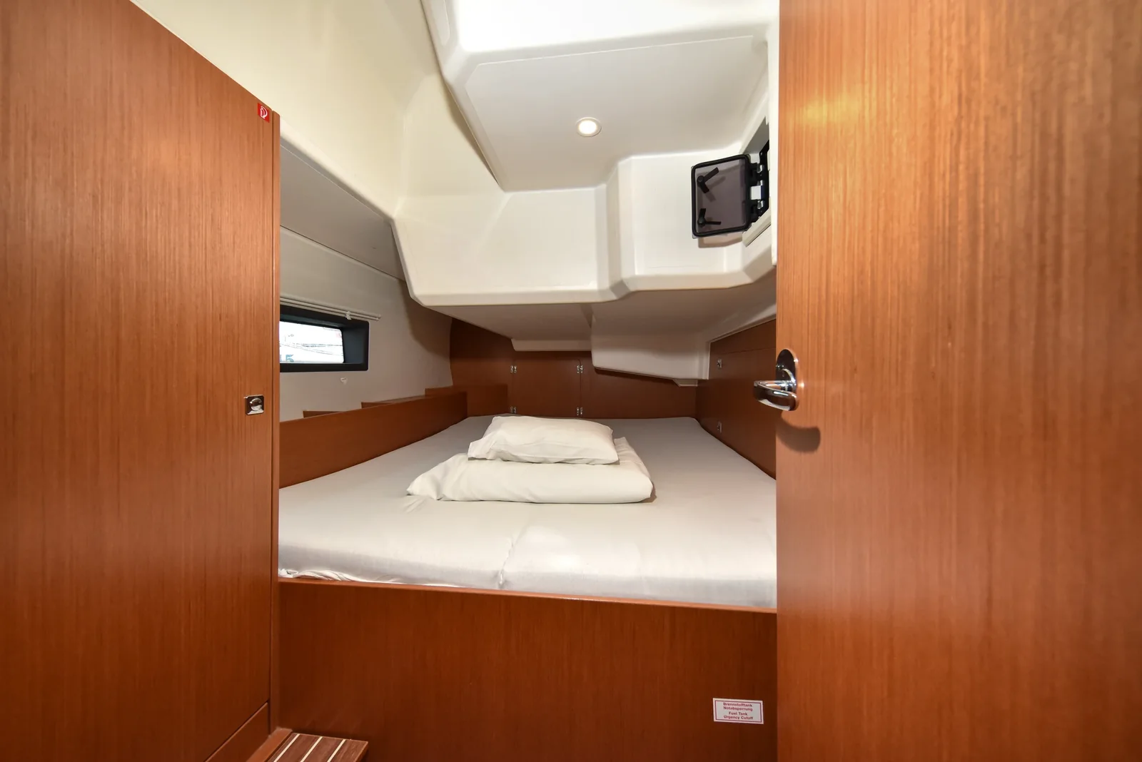 Yacht BAVARIA C42 - Bella - Foto 1