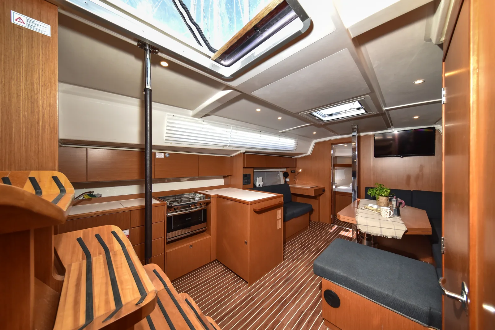 Yacht BAVARIA C42 - Bella - Foto 1