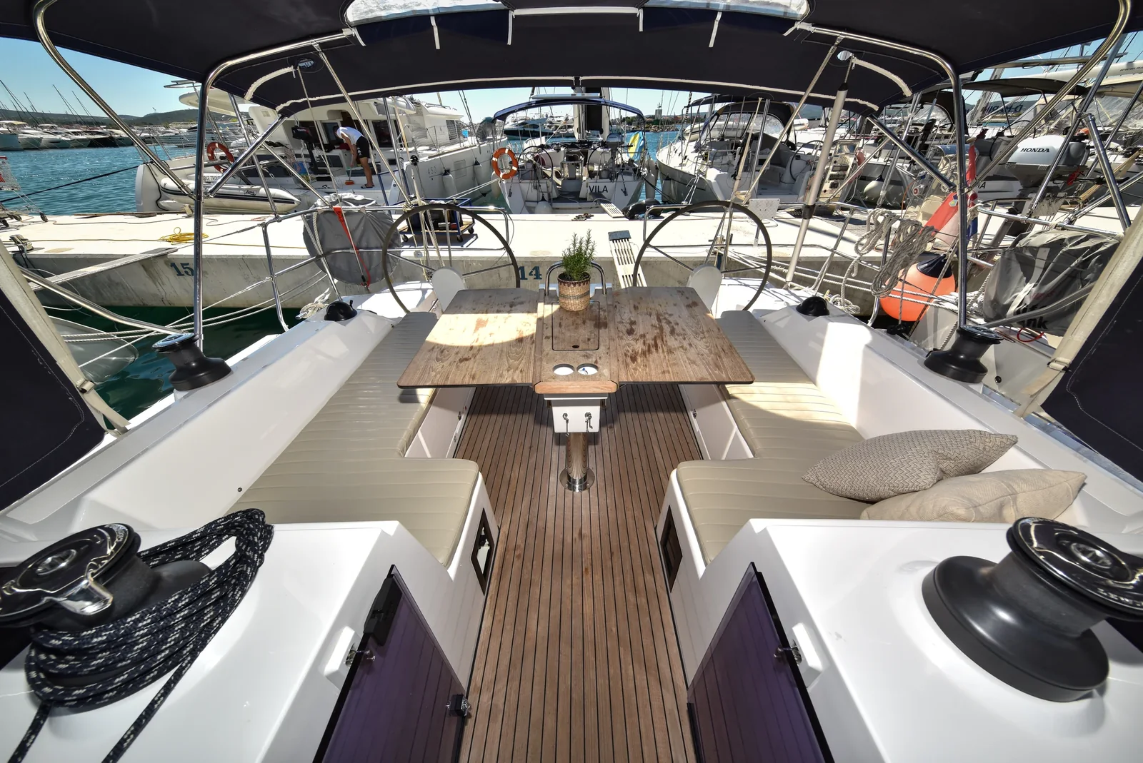 Yacht BAVARIA C42 - Bella - Foto 1