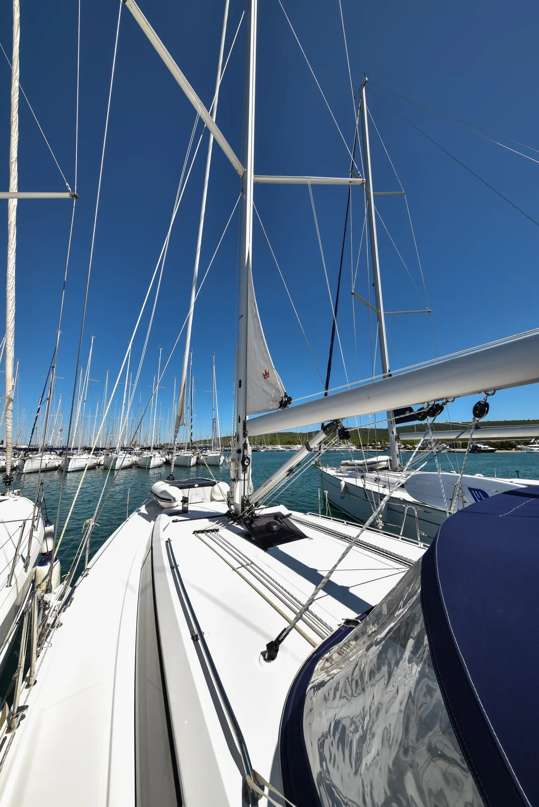 Yacht BAVARIA C42 - Bella - Foto 1