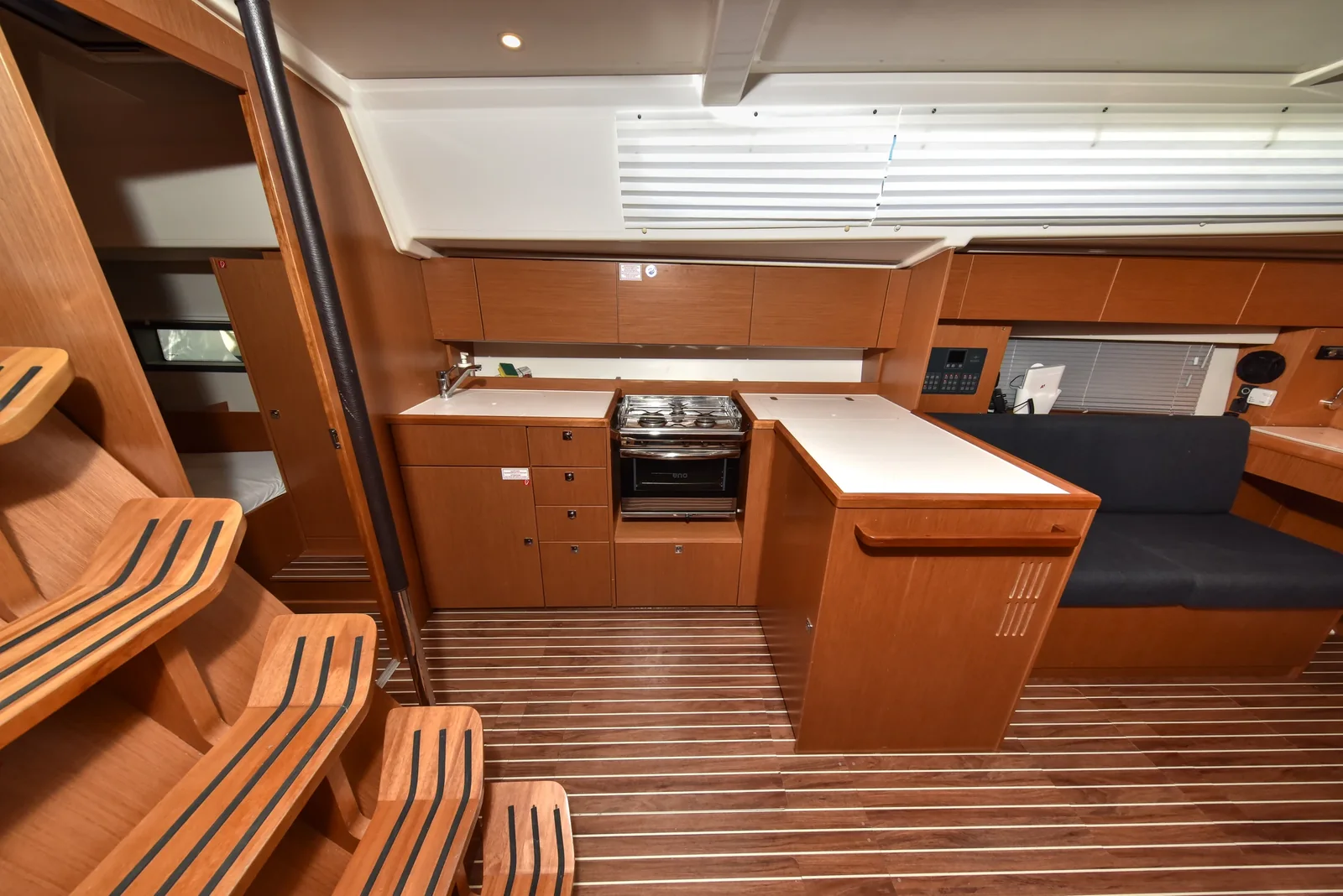 Yacht BAVARIA C42 - Bella - Foto 1