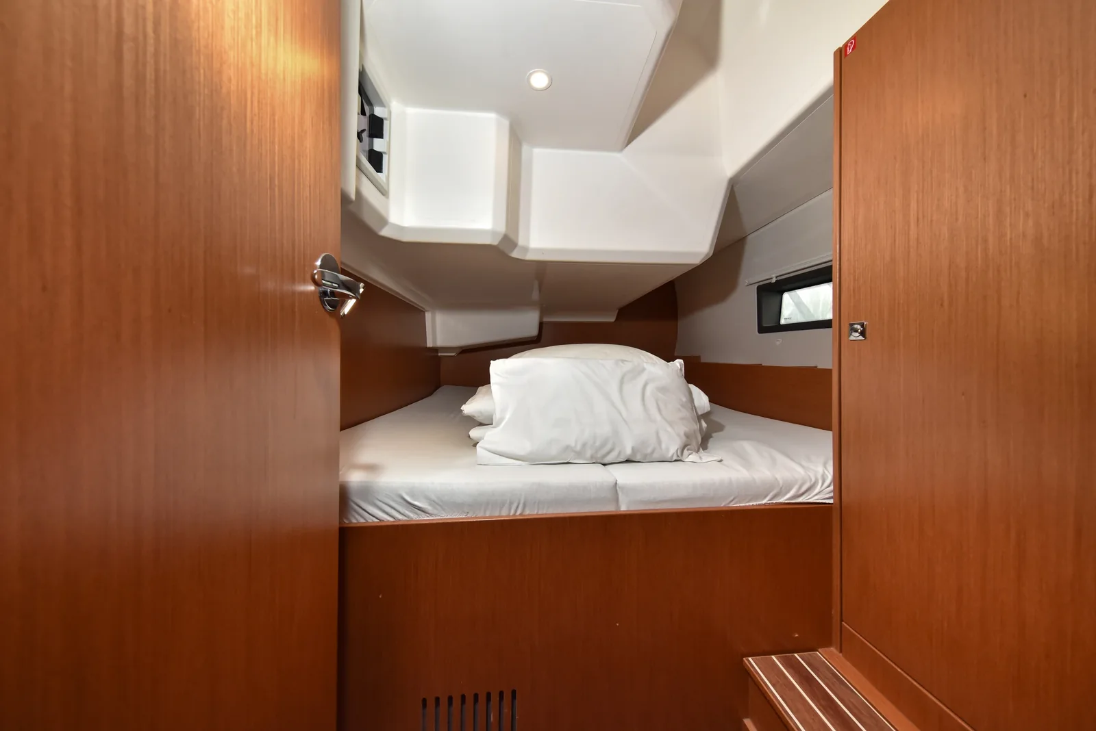 Yacht BAVARIA C42 - Bella - Foto 1