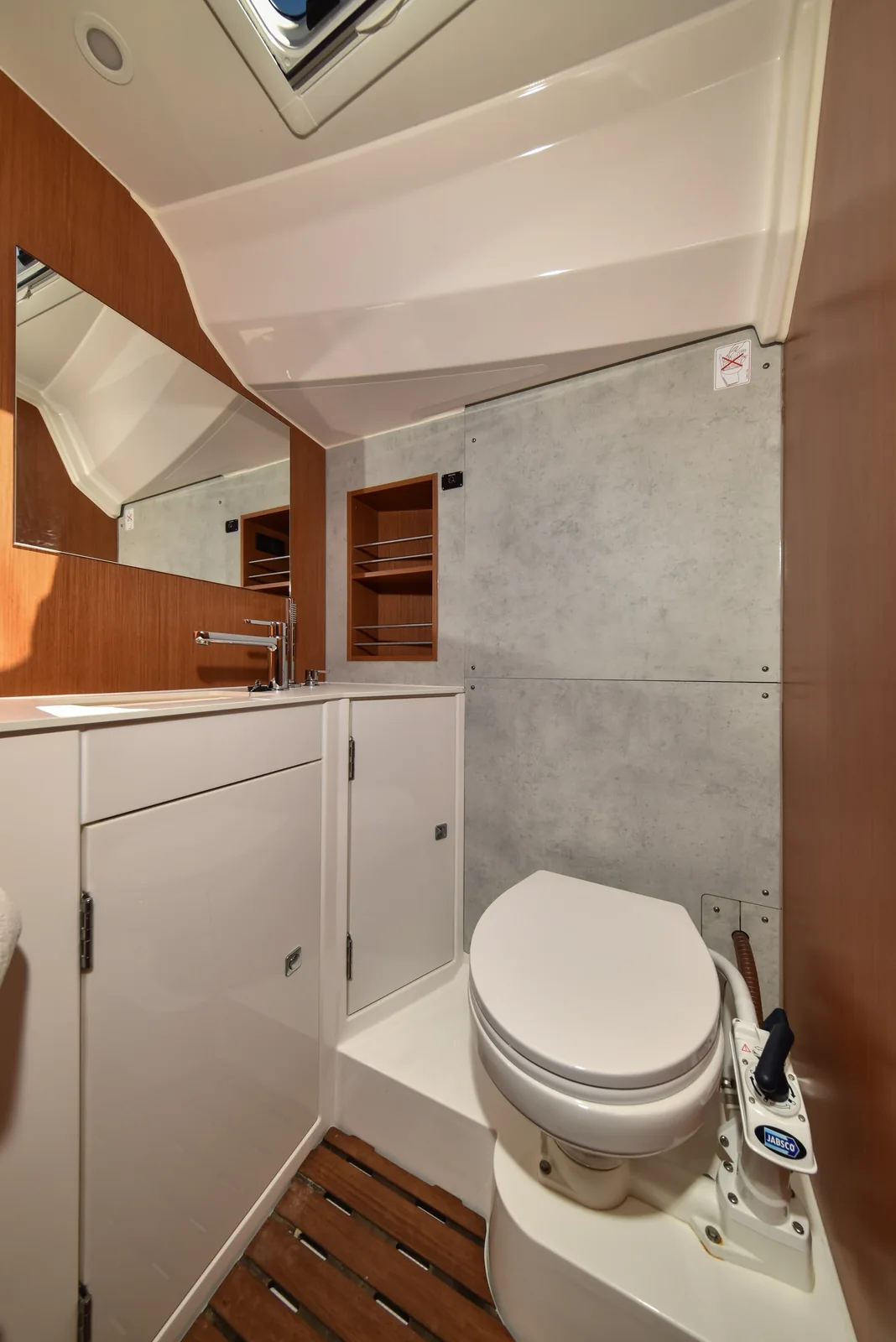Yacht BAVARIA C42 - Bella - Foto 1