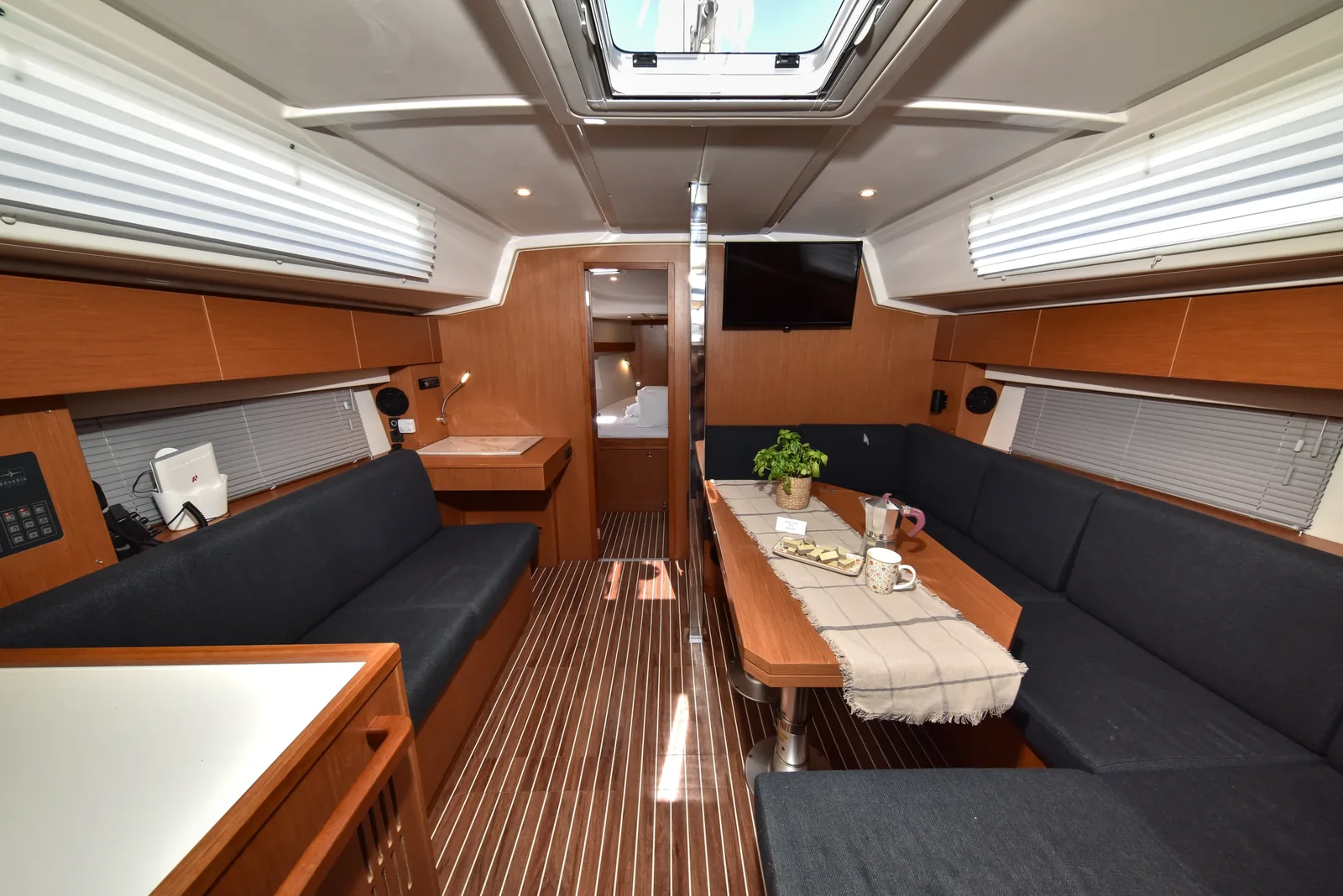 Yacht BAVARIA C42 - Bella - Foto 1