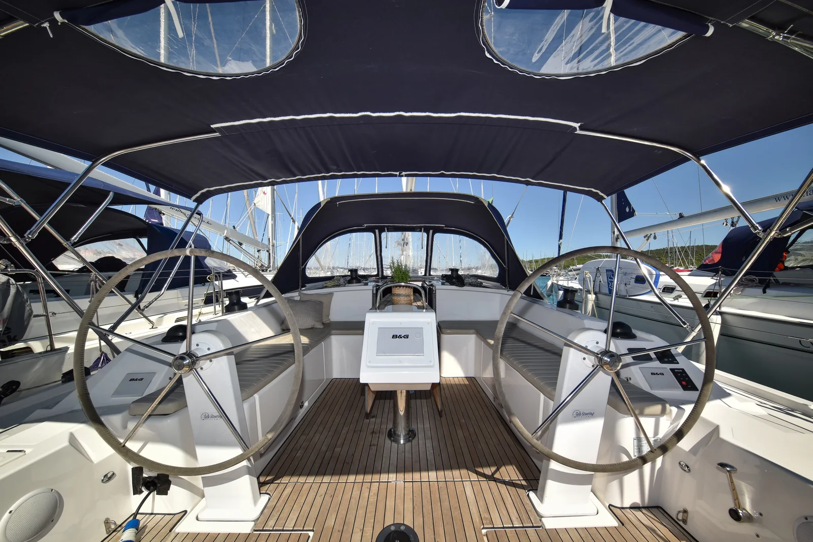 Yacht BAVARIA C42 - Bella - Foto 1