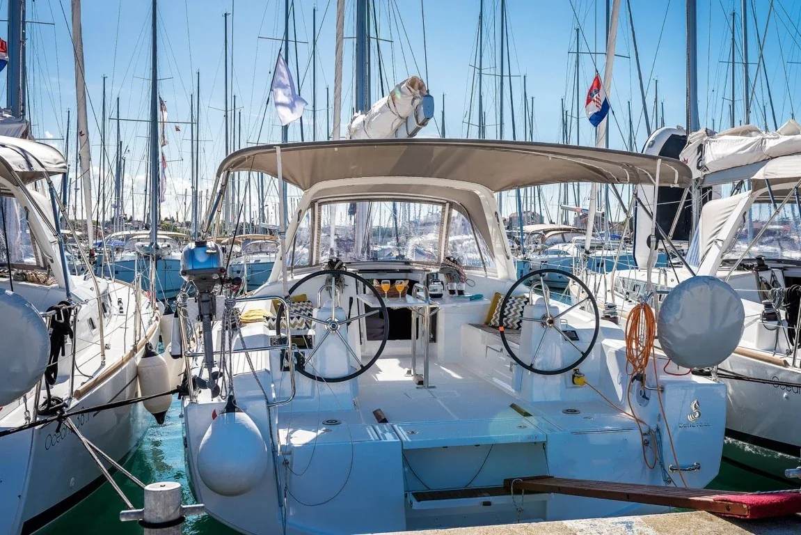 Yacht BENETEAU Oceanis 38.1 - Sailor Jupiter - Foto 1