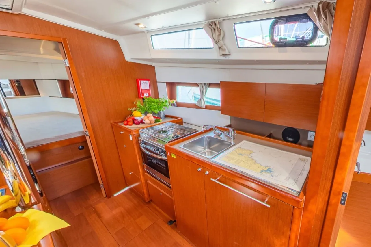 Yacht BENETEAU Oceanis 38.1 - Sailor Jupiter - Foto 1