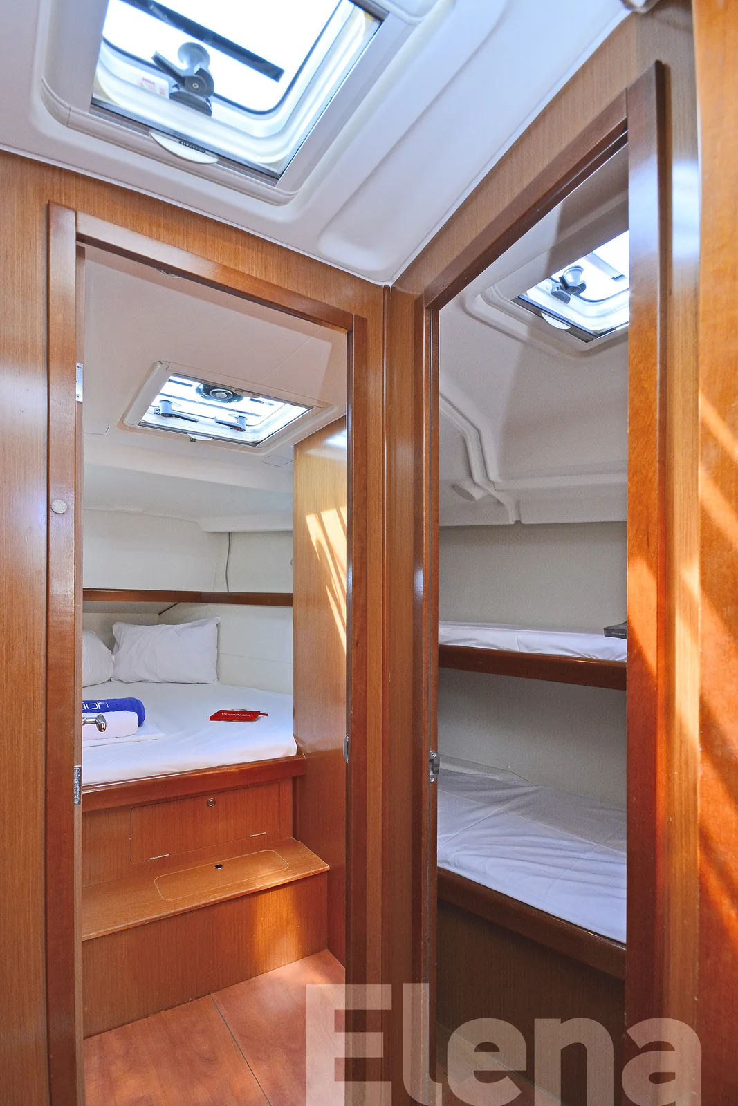 Yacht BENETEAU Oceanis 43 - Elena - Foto 1