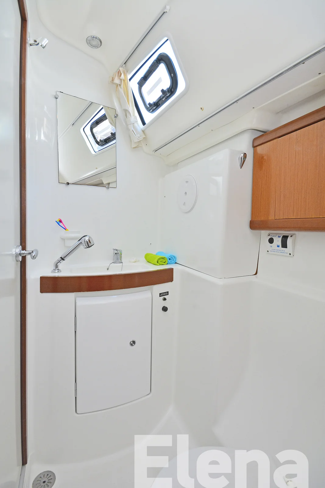 Yacht BENETEAU Oceanis 43 - Elena - Foto 1