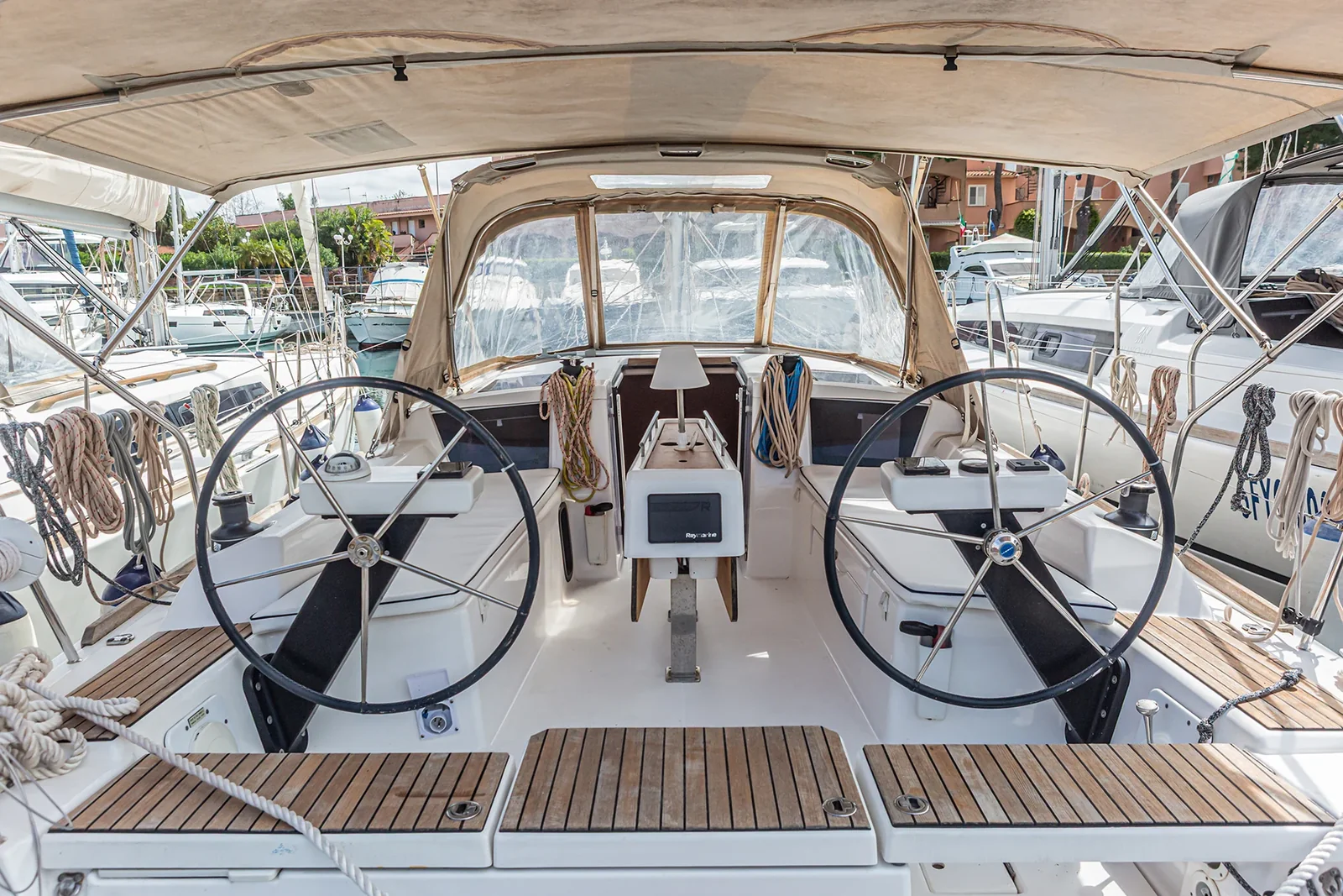 Yacht DUFOUR 360 Grand Large - Smile Planet - Foto 1