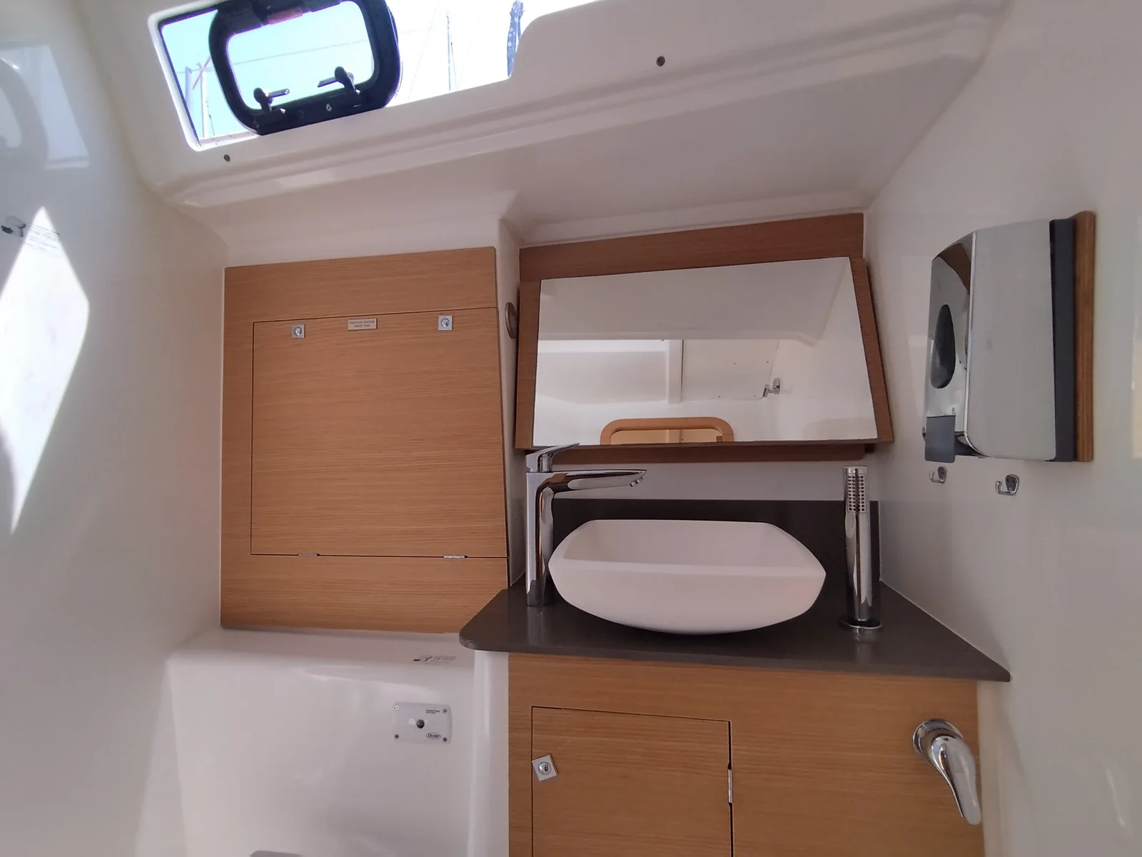 Yacht DUFOUR 390 Grand Large - Pixie - Foto 1