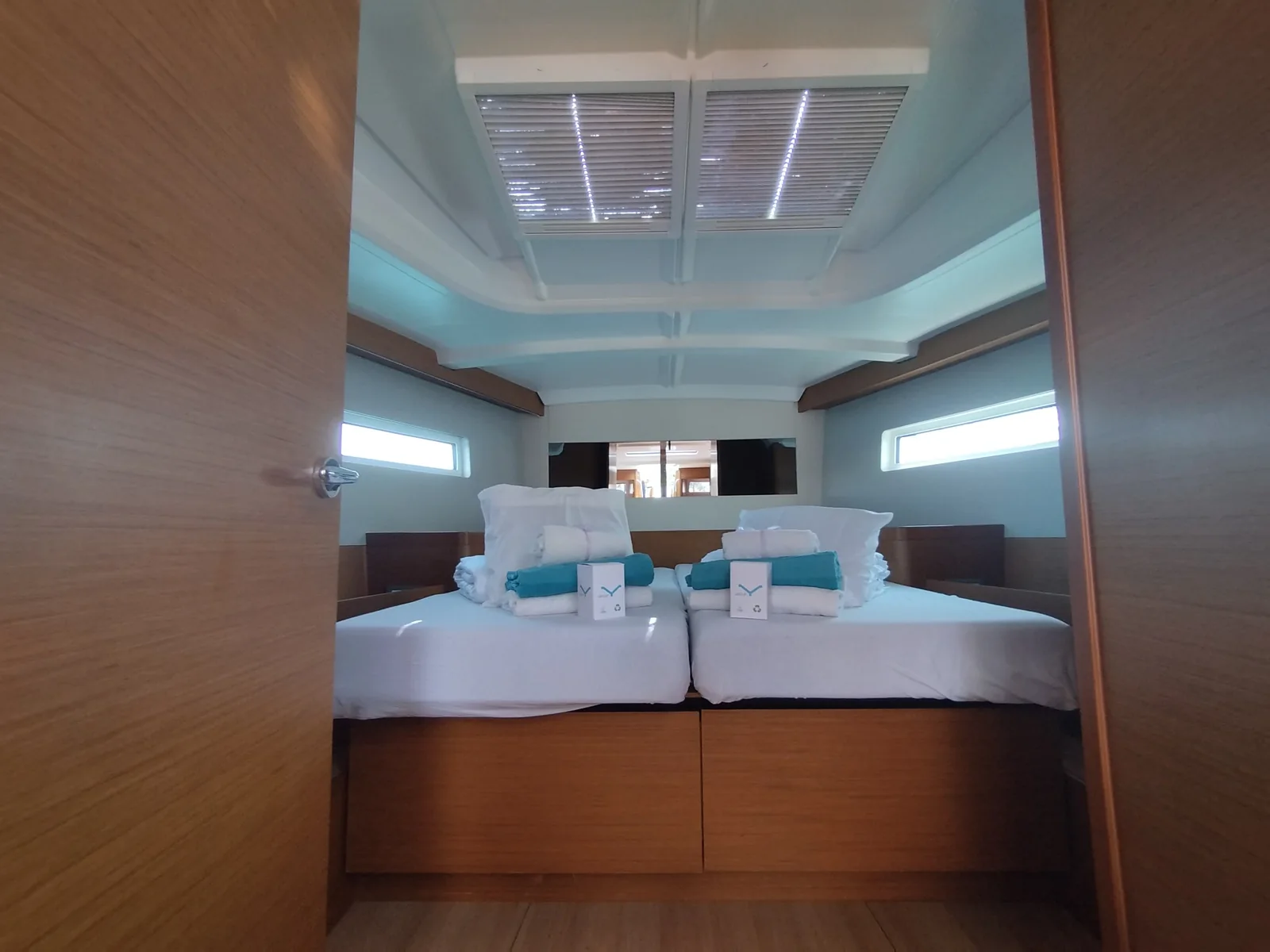 Yacht DUFOUR 390 Grand Large - Pixie - Foto 1