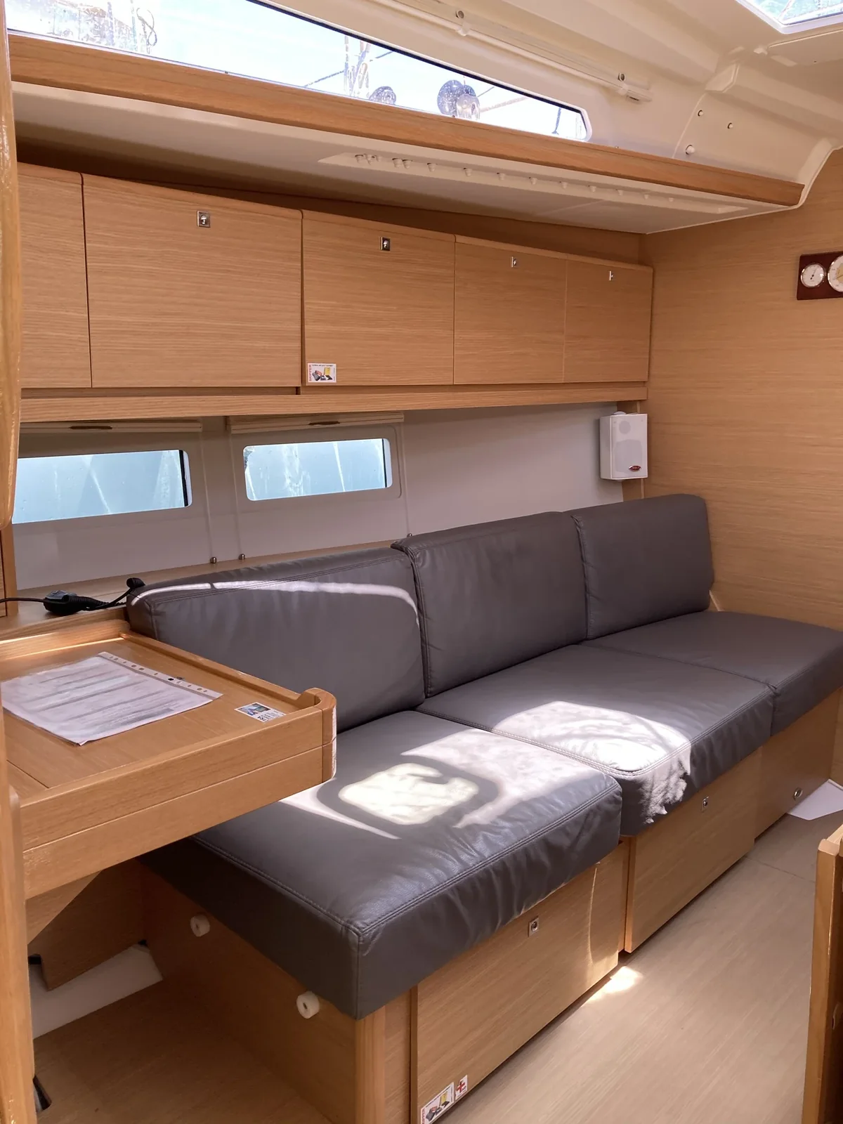 Yacht DUFOUR 390 Grand Large - Pixie - Foto 1